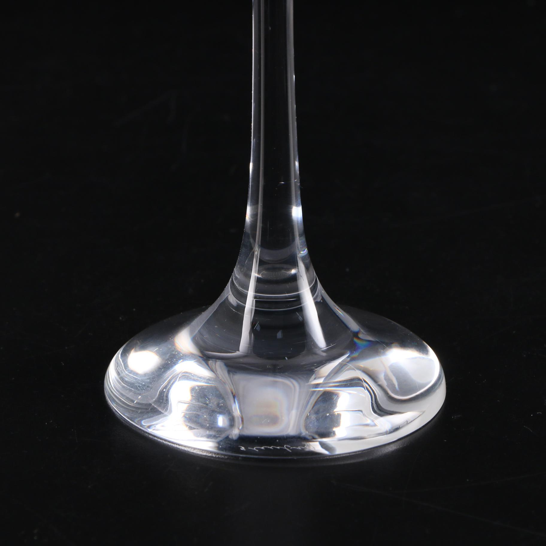 Steuben Art Glass Stork Figurine Designed by Paul Schulze, 1986