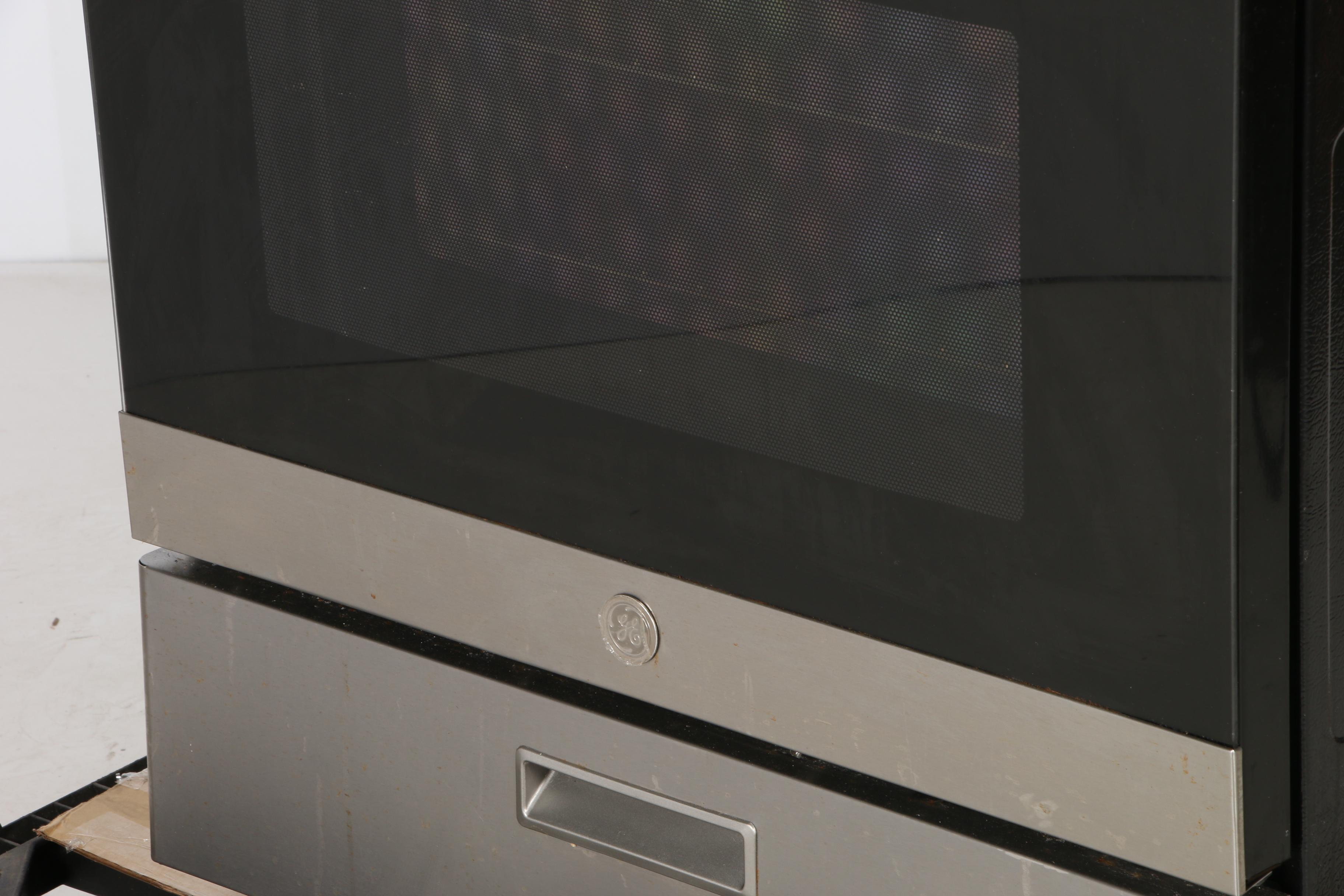 GE Stainless Steel 5.0 Cu. Ft. Freestanding Gas Range