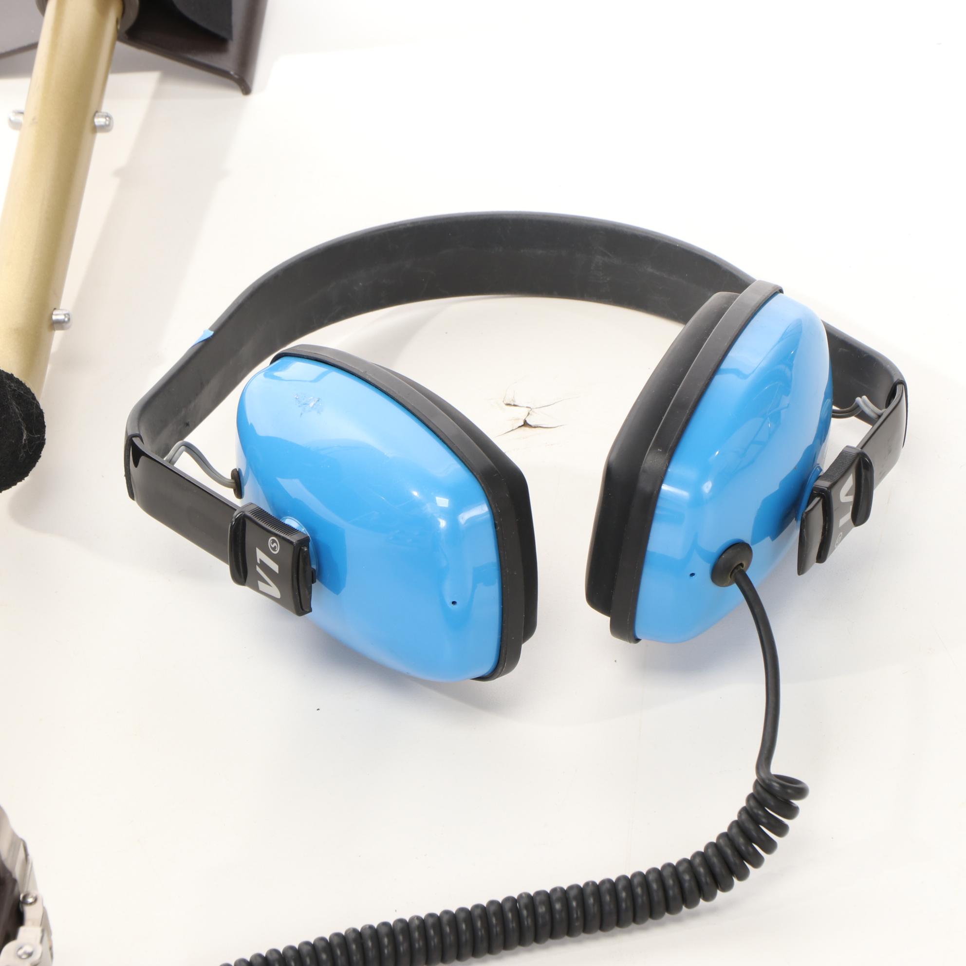 Tesoro Tiger Shark Metal Detector