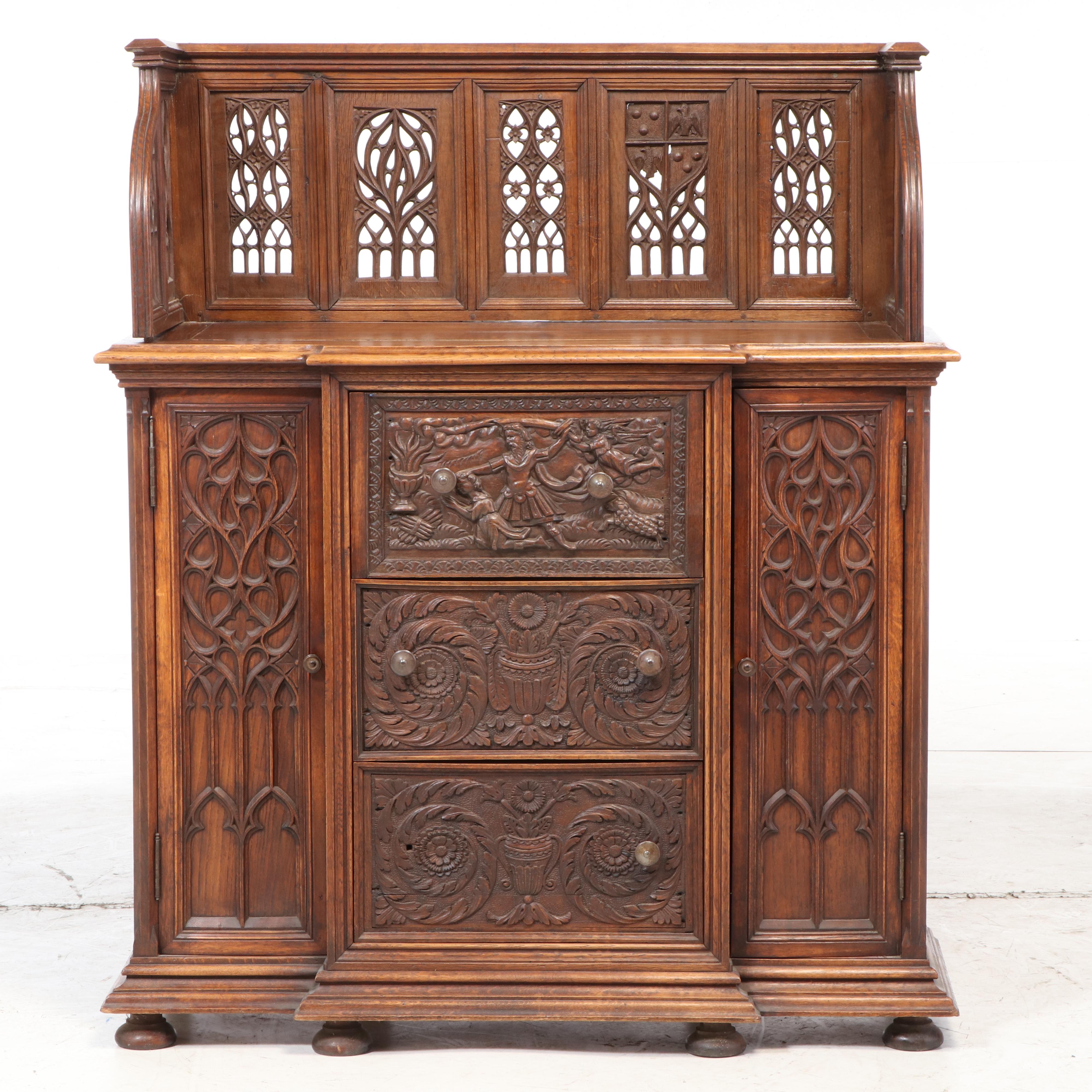 French Neo-Gothic Oak Buffet, Early 20th Century