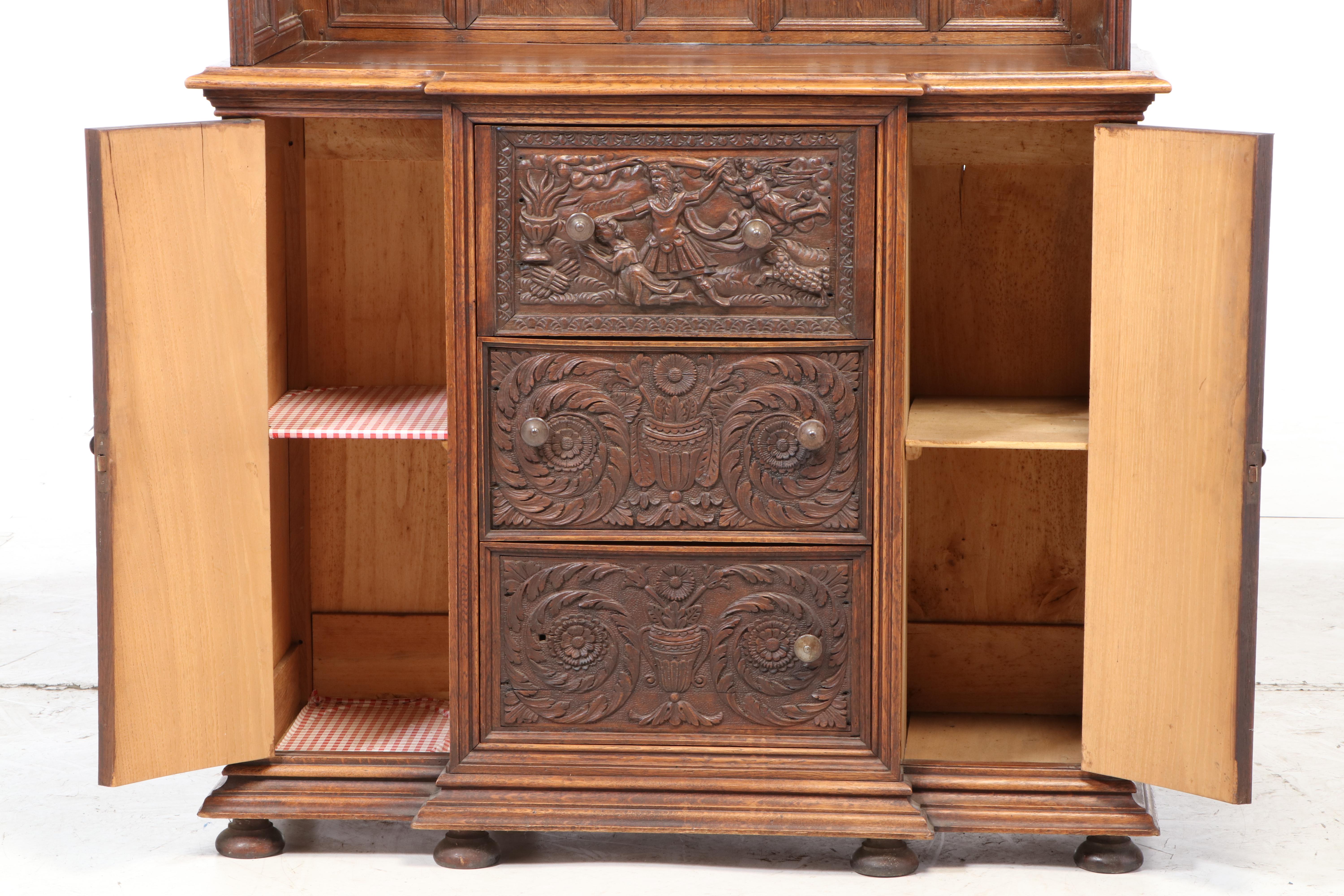 French Neo-Gothic Oak Buffet, Early 20th Century