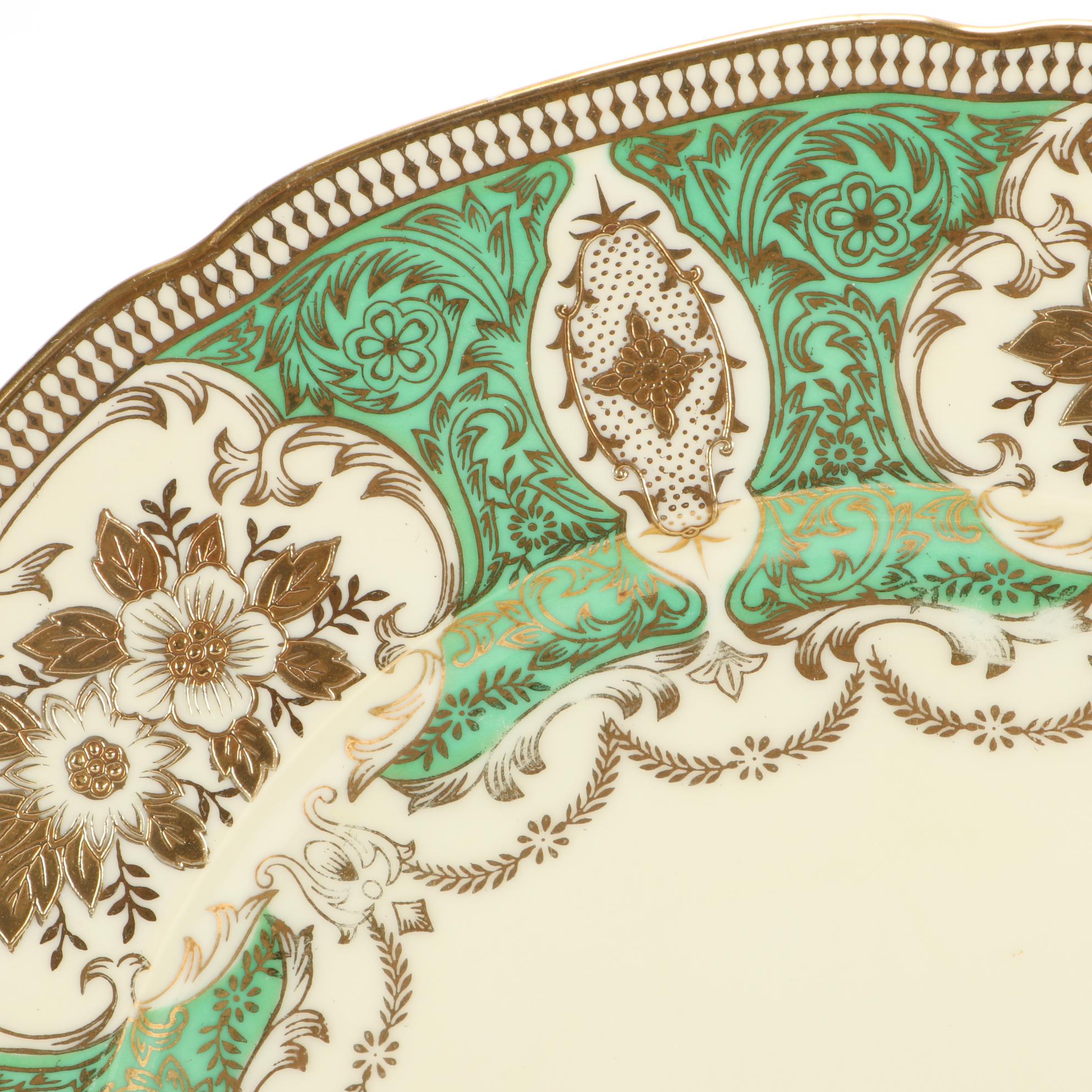 N.S.P. China Green and Gold Dinner Plates, Mid to Late 20th Century