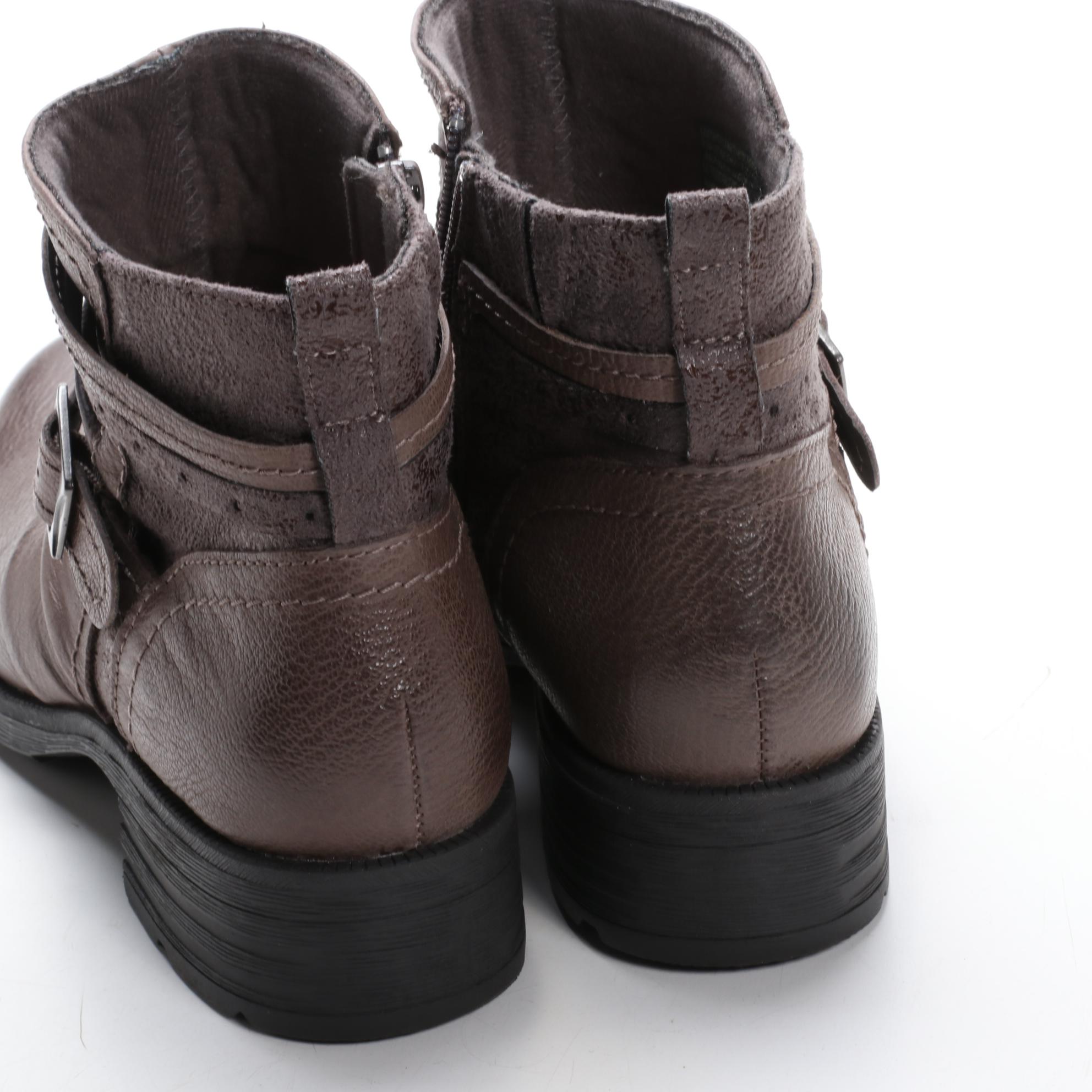 Earth Origins Randi Roland Booties in Grey Leather