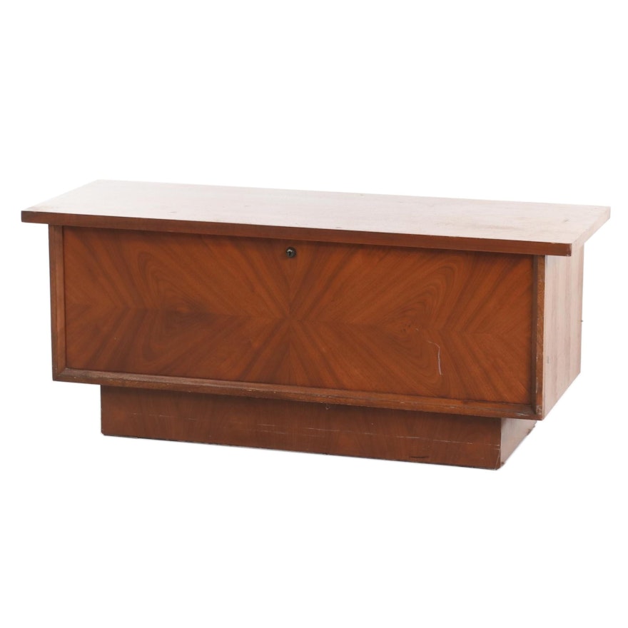 Lane Mid Century Modern "Aroma-Tite" Cedar Lined Chest