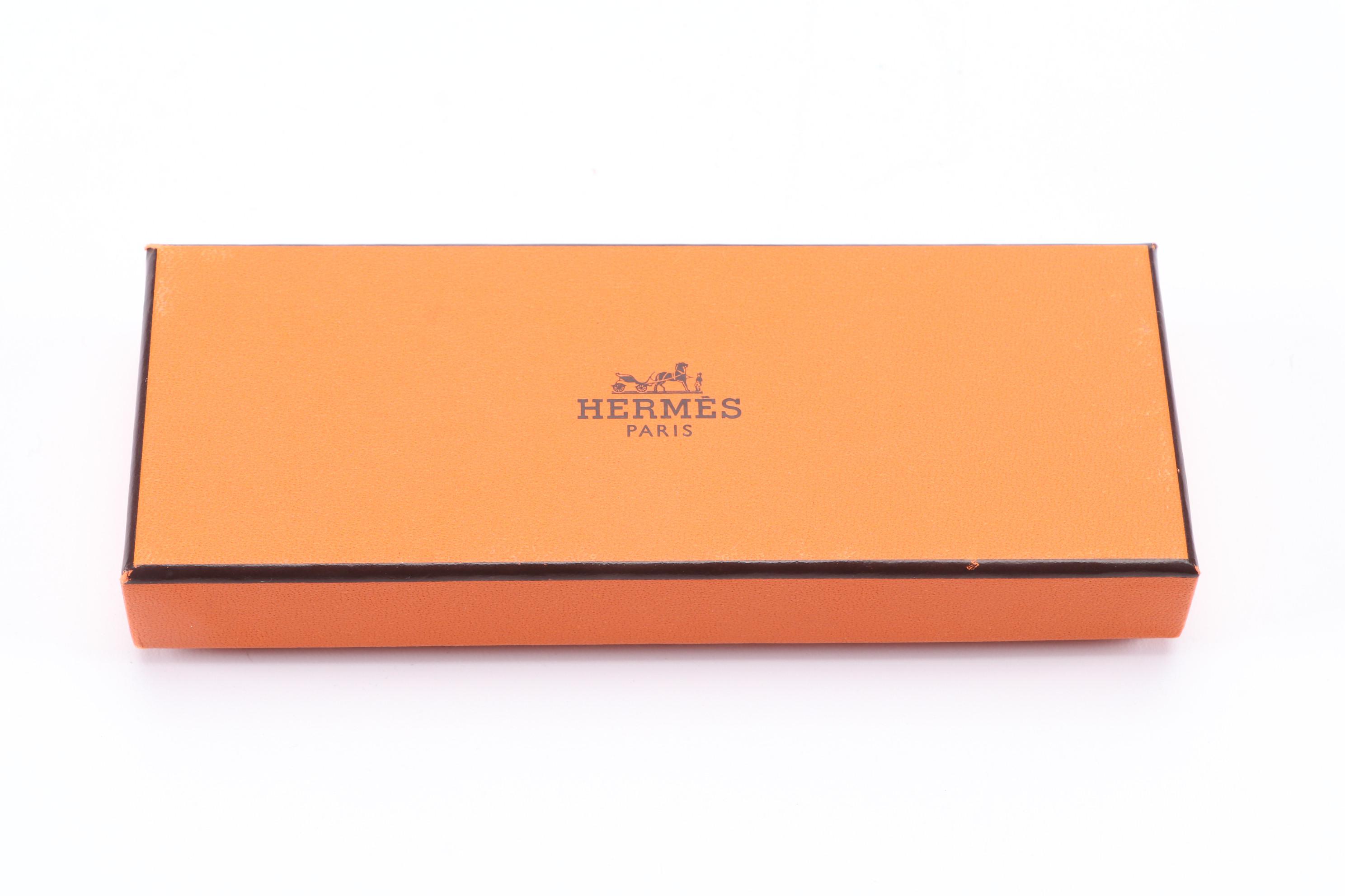 Hermès Chaîne d'Ancre Mother-of-Pearl and Wood Scarf Ring