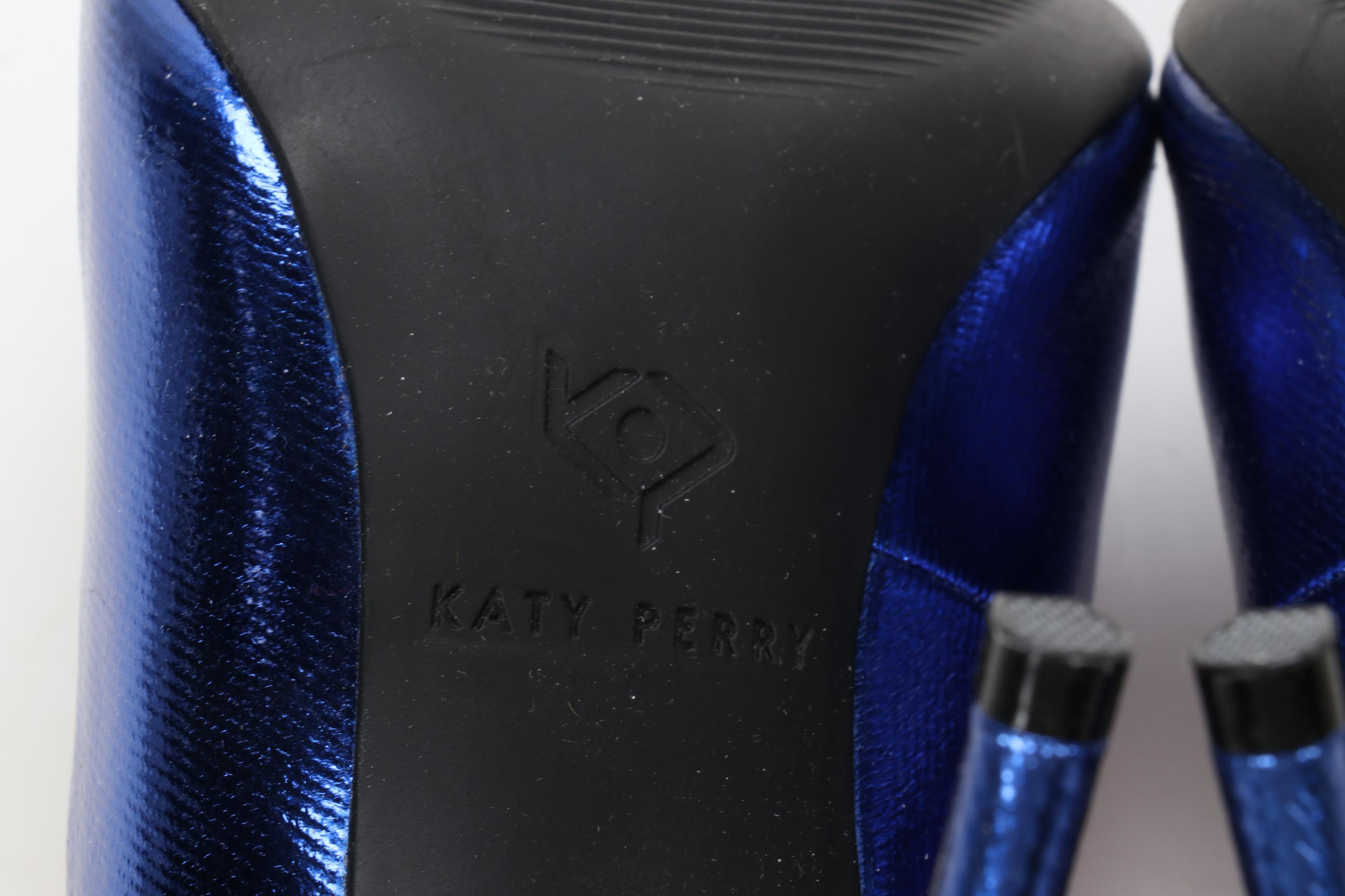 Katy Perry "The Sissy" Metallic Canvas Pumps in Surfer Blue