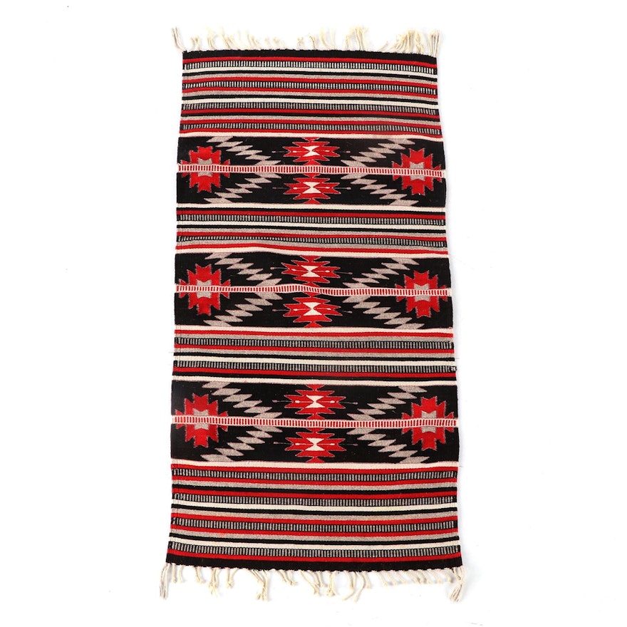 2'5 x 5'4 Handwoven Southwest Style Wool Rug