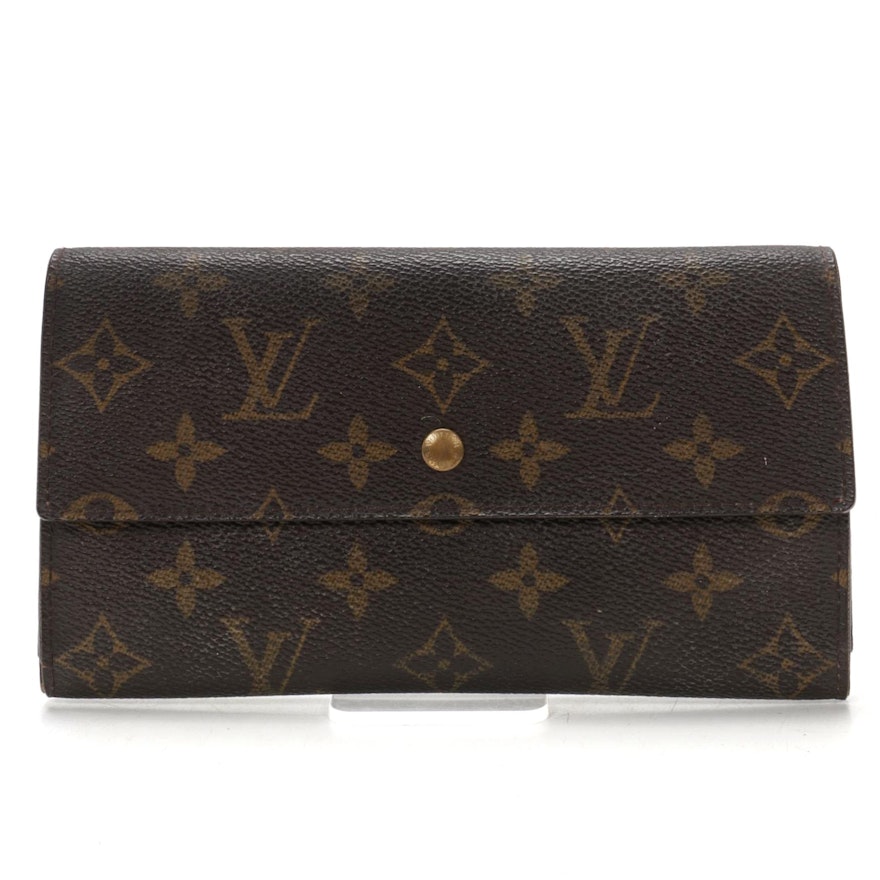 Louis Vuitton Portefeuille International in Monogram Canvas