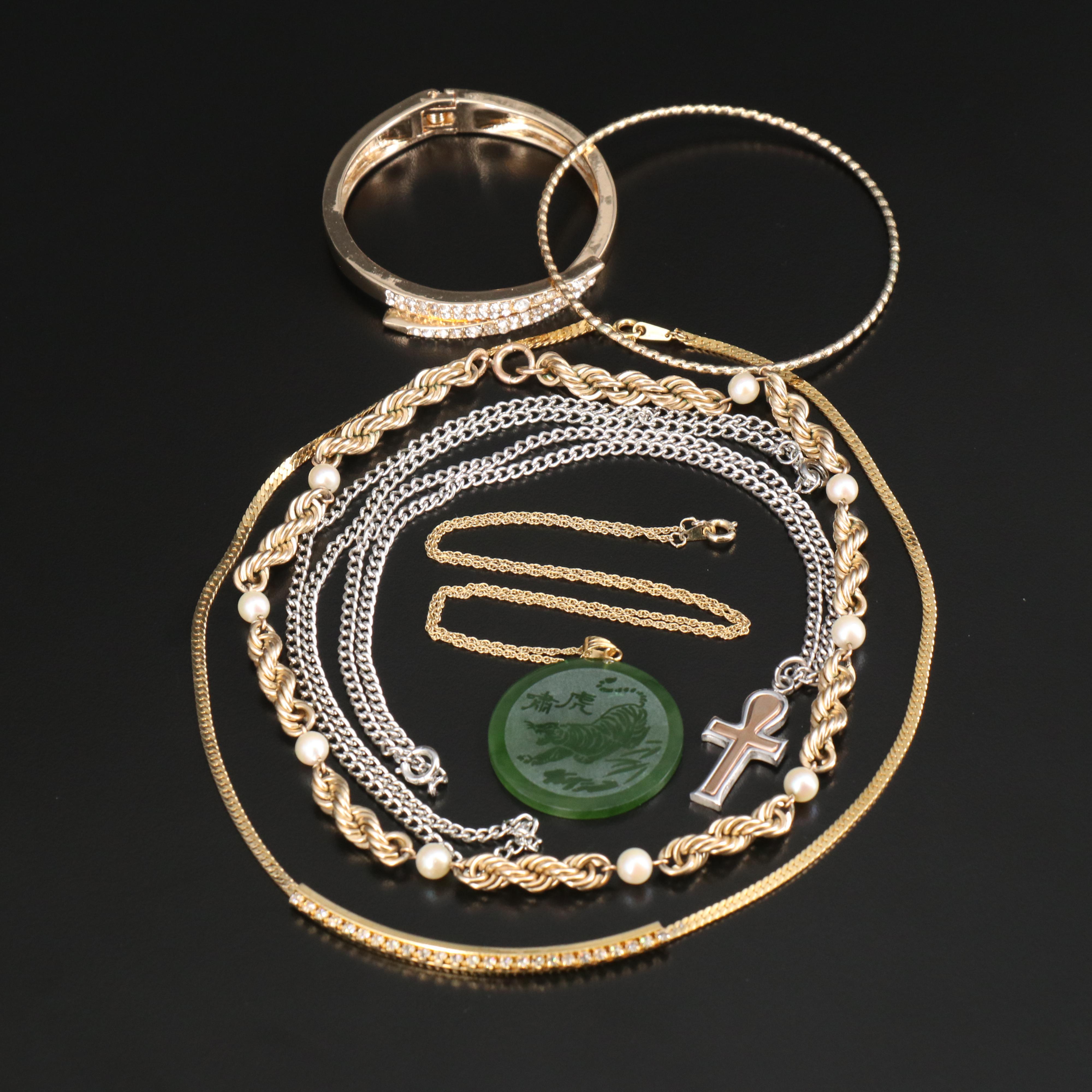 Jewelry Lot Featuring Agate, Turquoise and Black Onyx