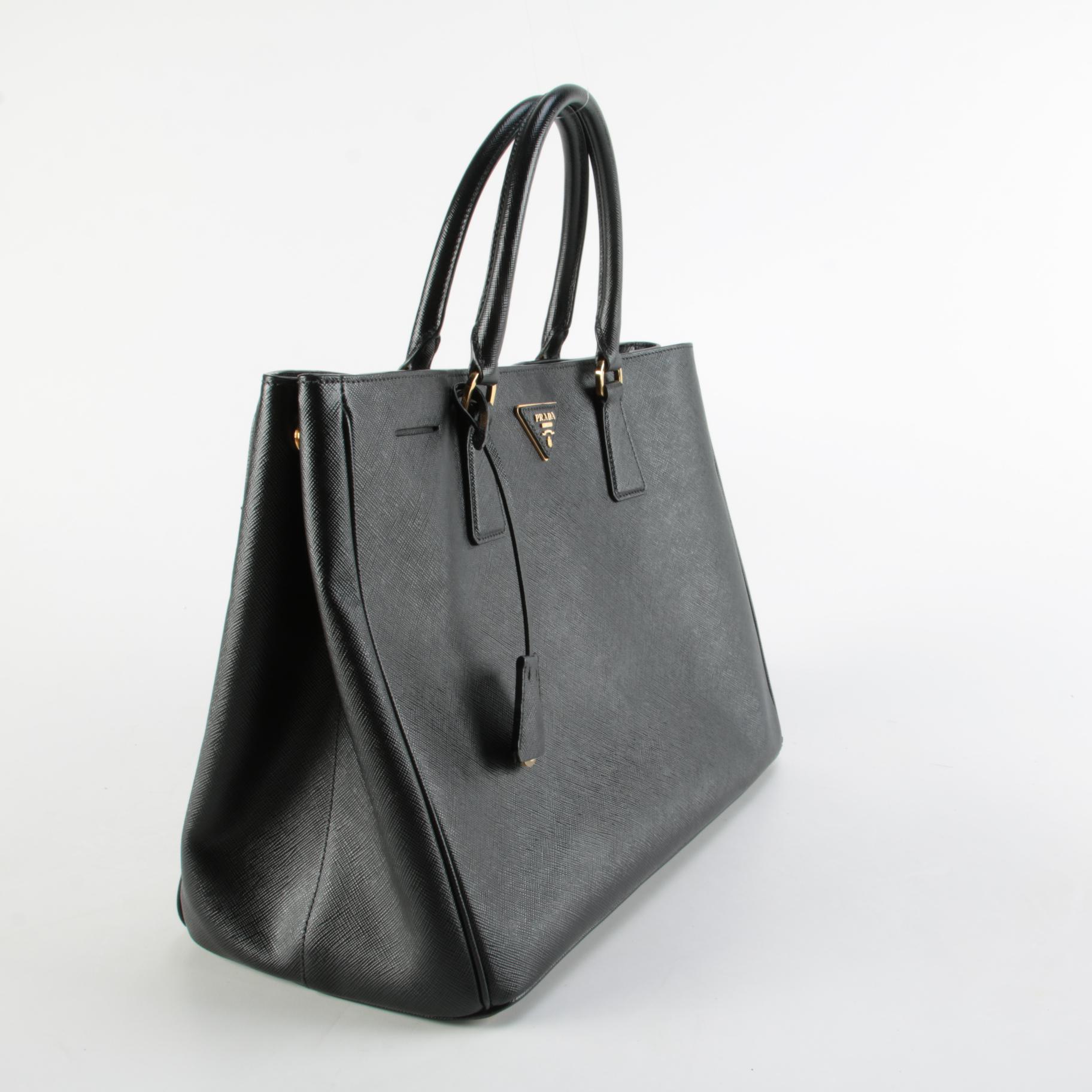 Prada Saffiano Lux Medium Shopping Tote In Black Leather