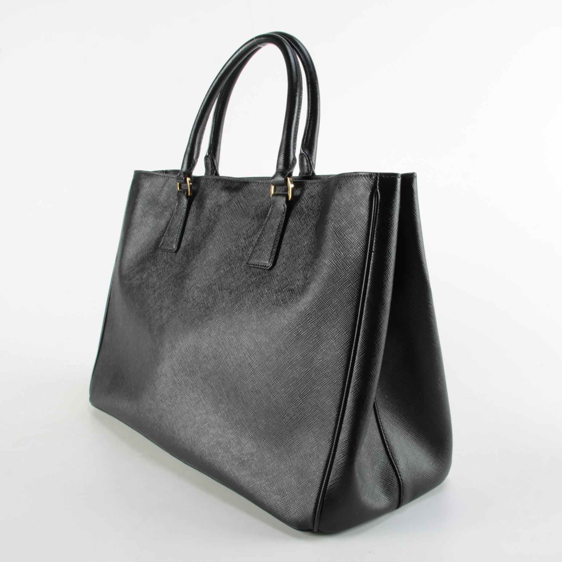 Prada Saffiano Lux Medium Shopping Tote In Black Leather