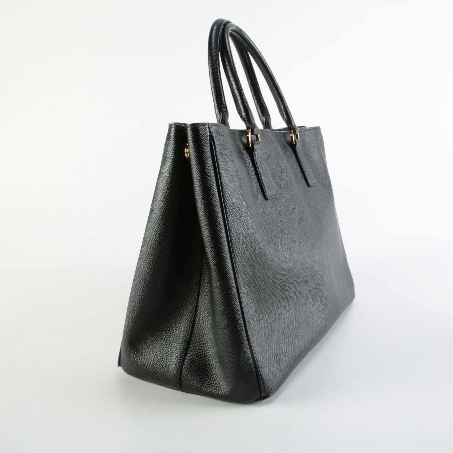 Prada Saffiano Lux Medium Shopping Tote In Black Leather