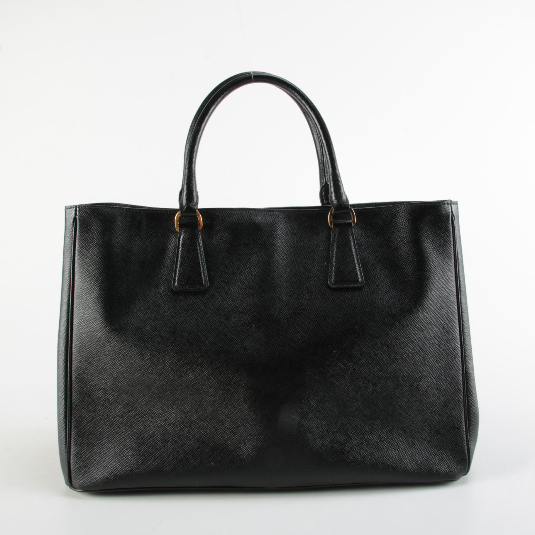 Prada Saffiano Lux Medium Shopping Tote In Black Leather