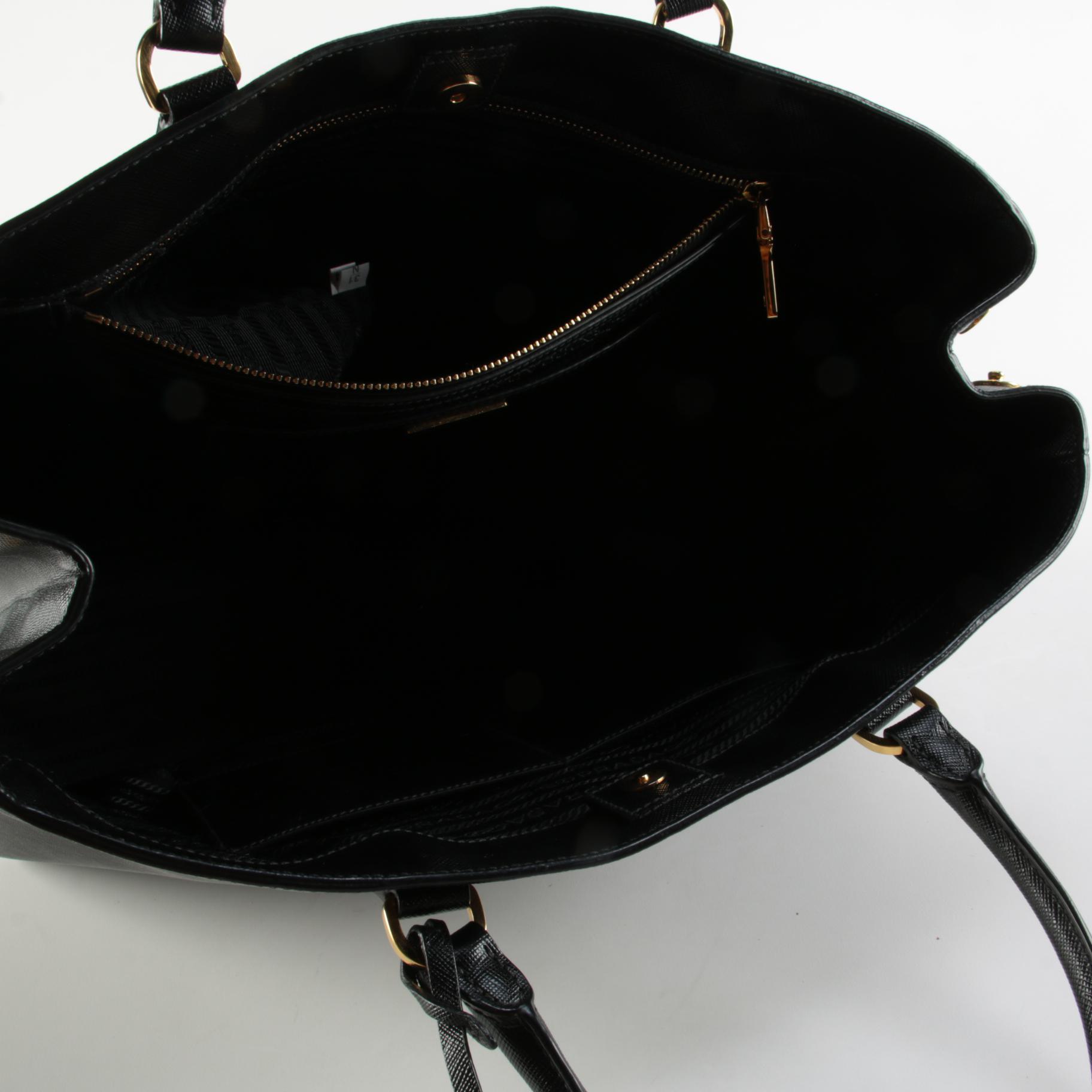 Prada Saffiano Lux Medium Shopping Tote In Black Leather
