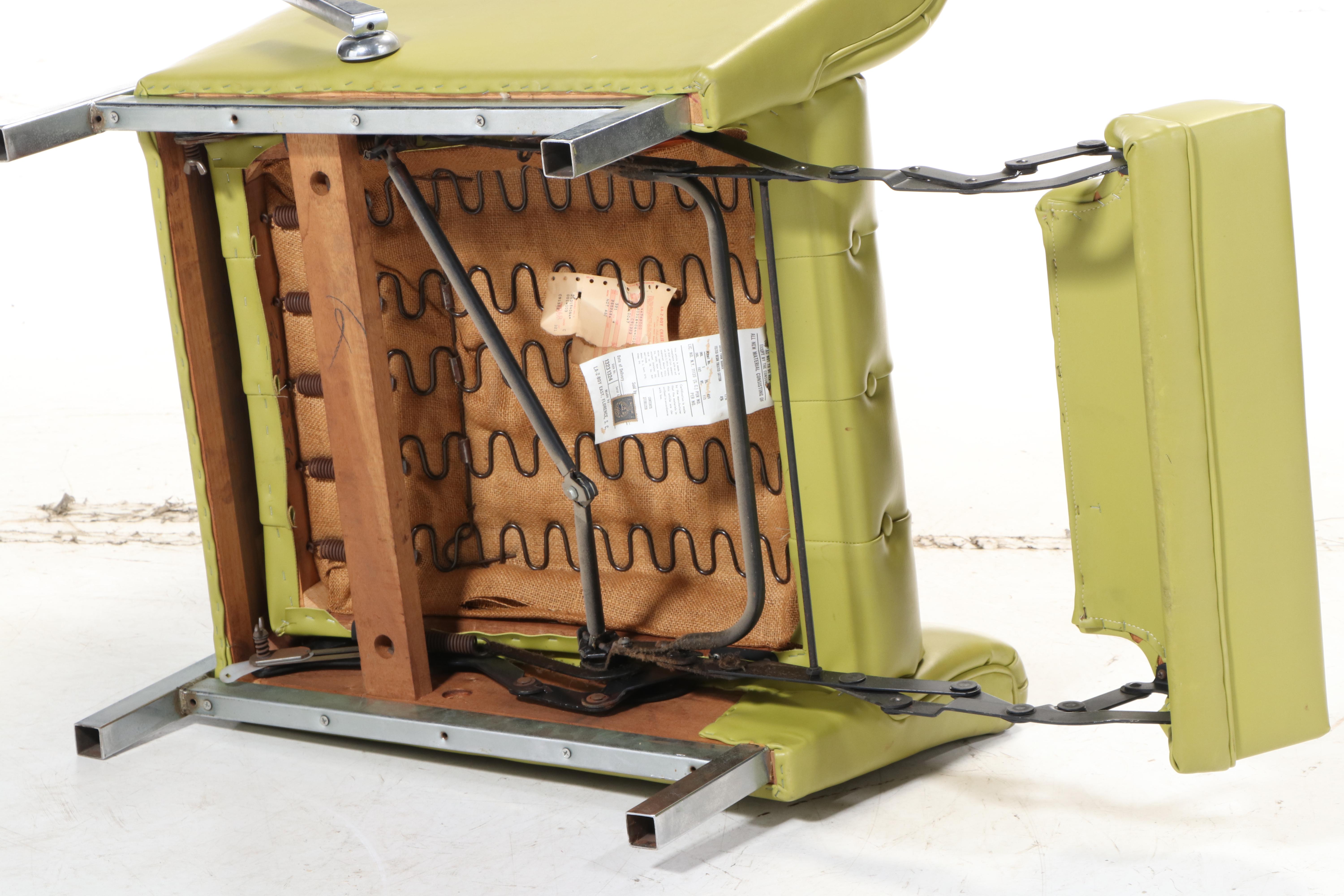 La-Z-Boy Modernist Button-Tufted Green Vinyl and Chrome Recliner, circa 1972