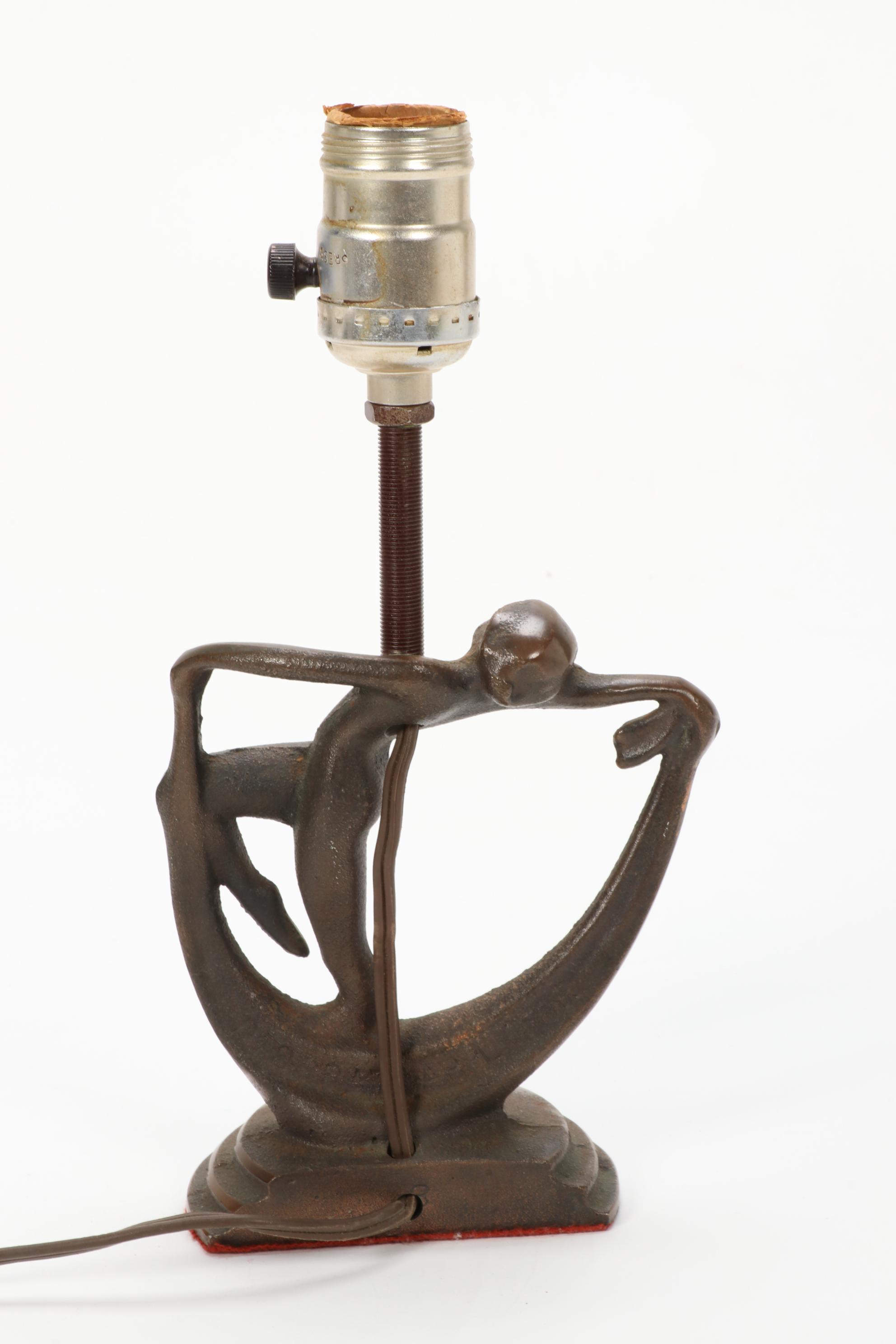 Art Deco Bronze Nude Lady Boudoir Lamp, Early to Mid 20th Century