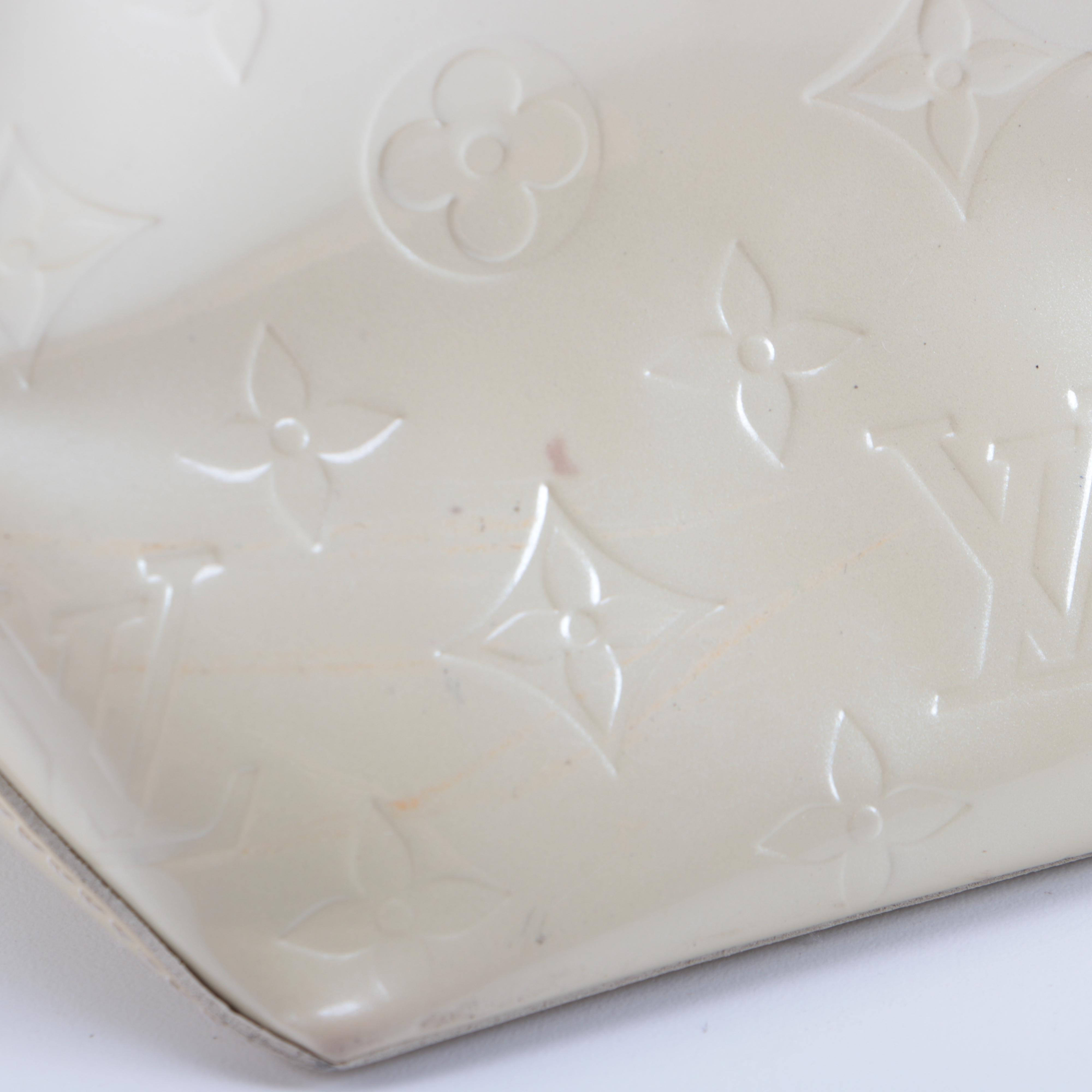 Louis Vuitton Wilshire PM Bag in Perle Monogram Vernis