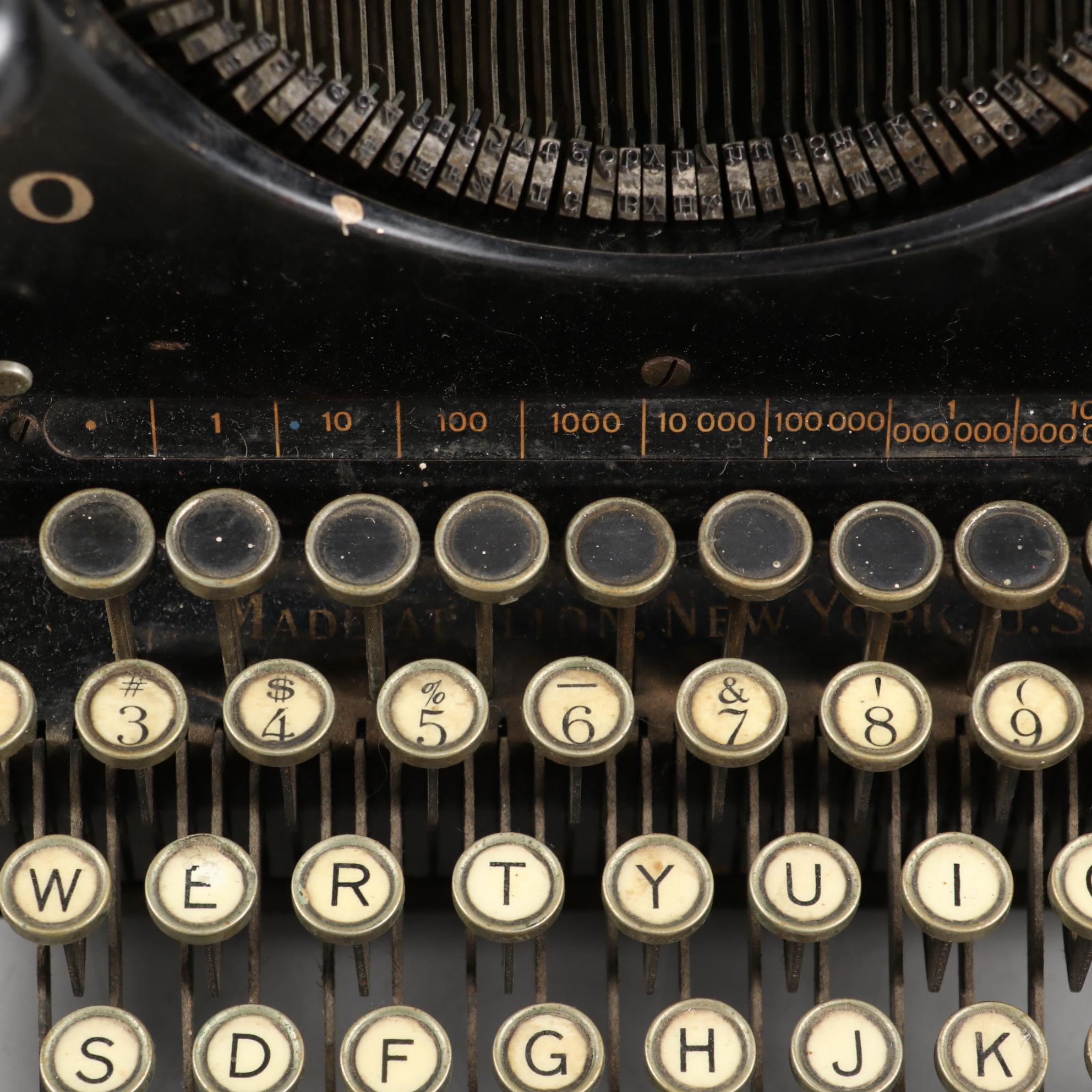 Remington Standard 30 Typewriter, Early 20th Century