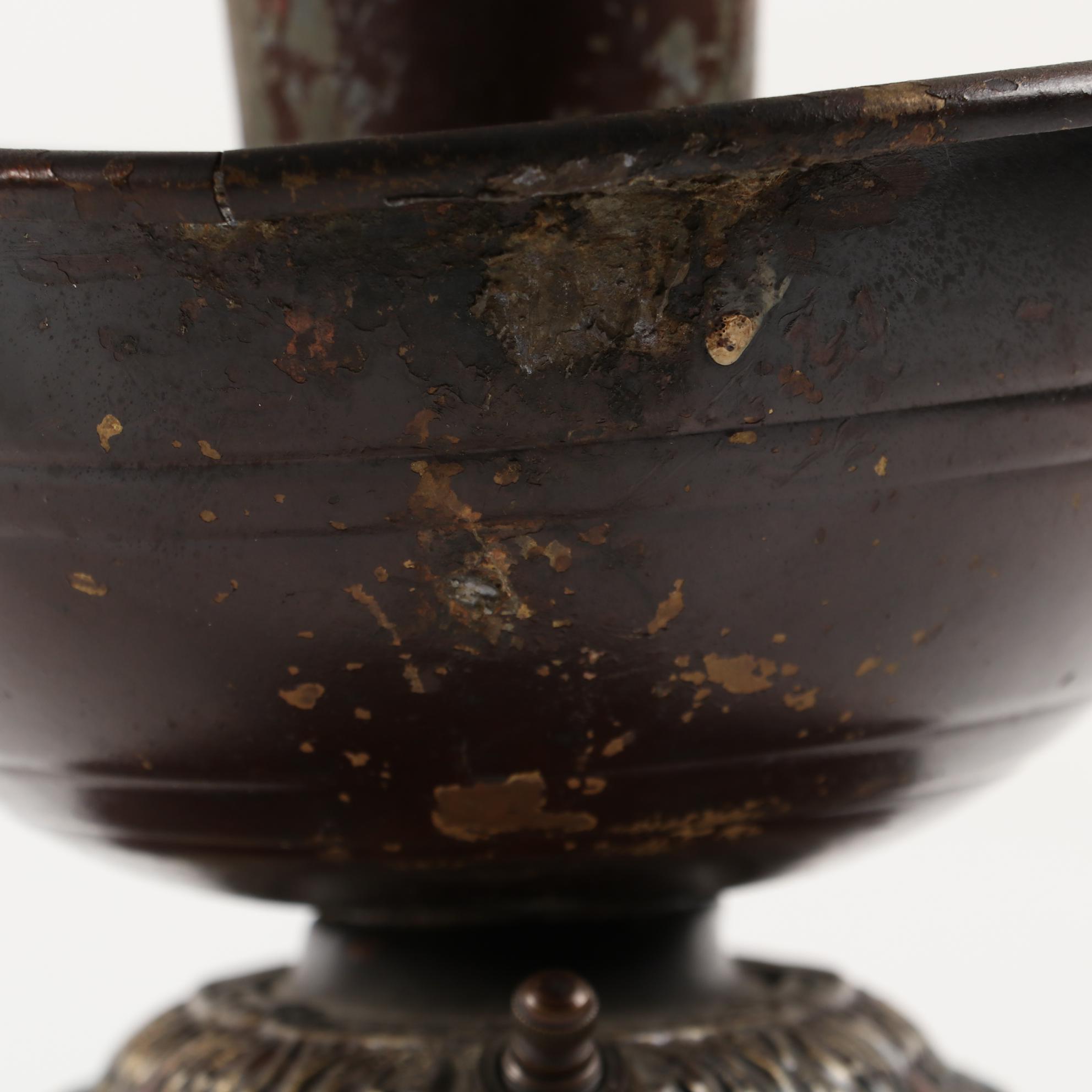 Miller Lamp Co. "Griffin" Style Epergne Table Lamp, Early 20th Century