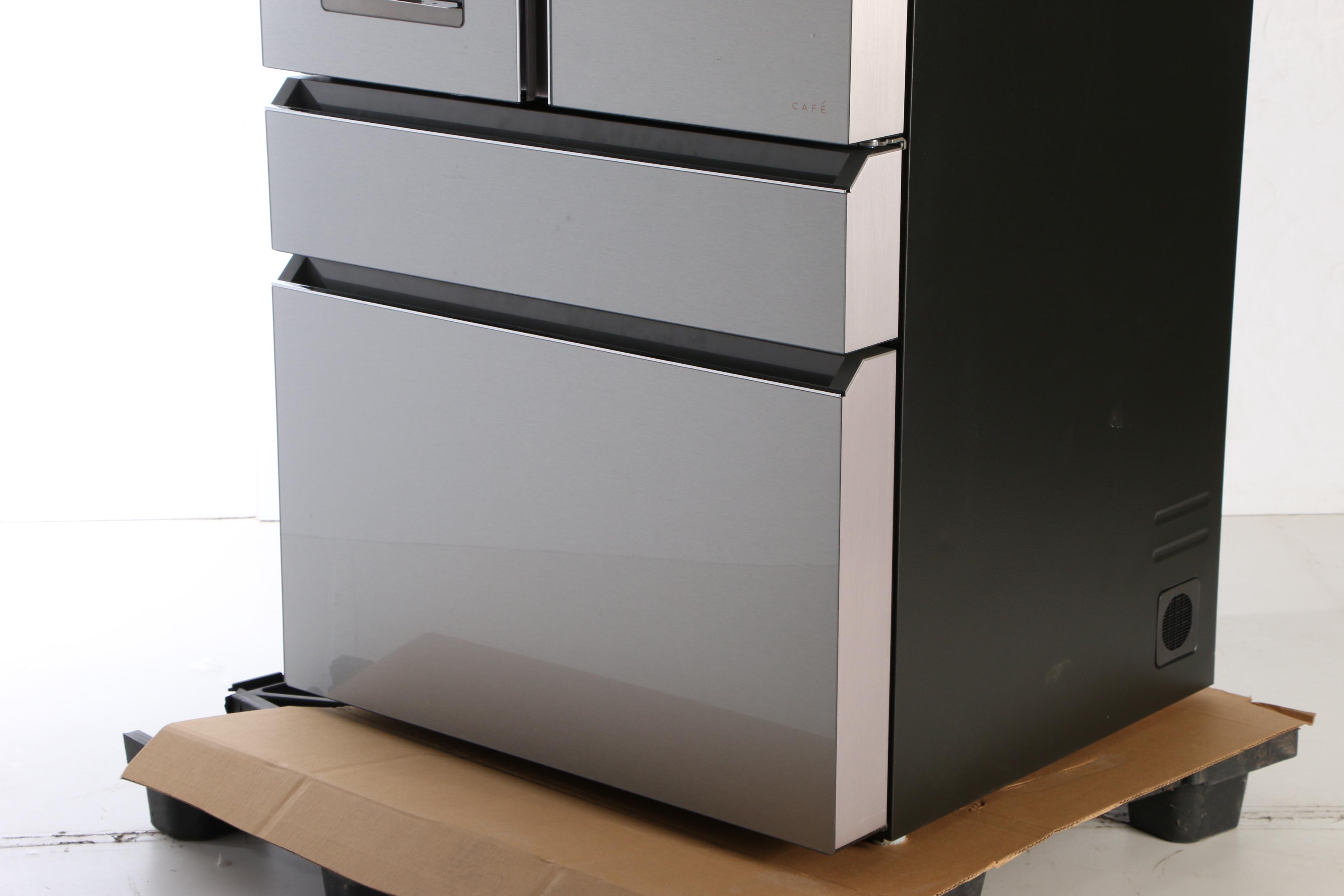 GE Café™ Platinum Glass Stainless Steel 27.6 Cu.Ft. French Door Refrigerator