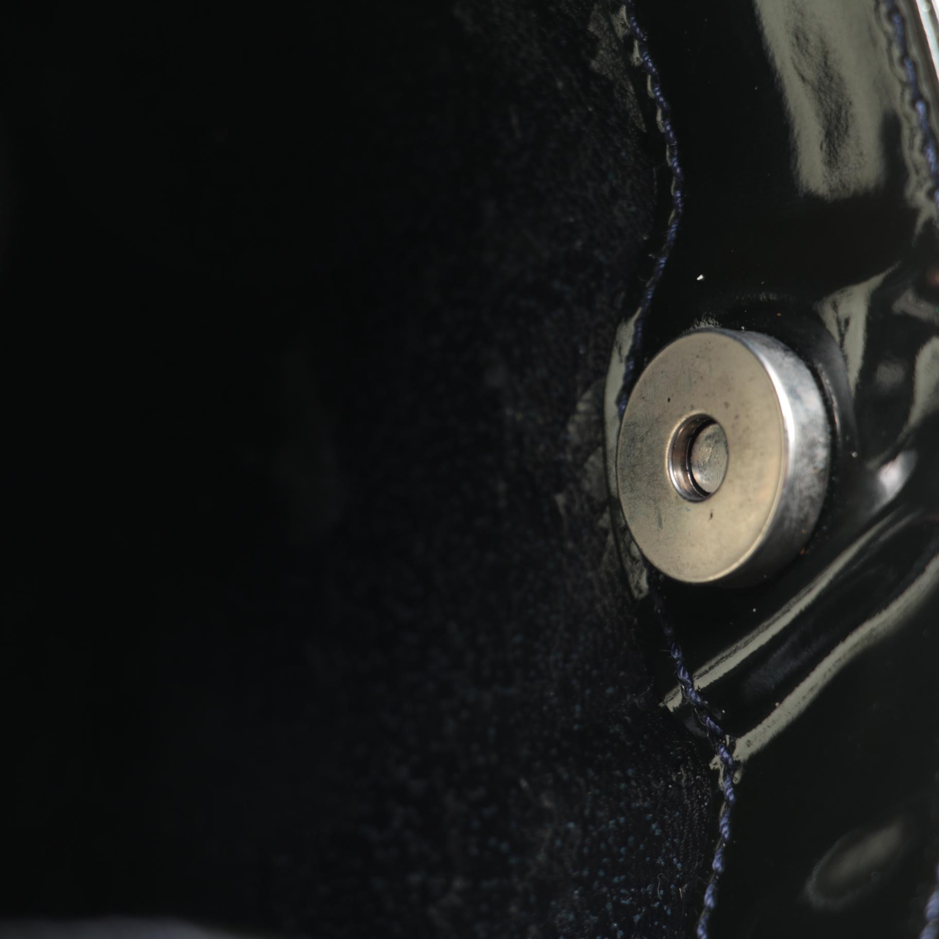 Gucci Black Patent Leather Handbag with White Interlocking GG Logo