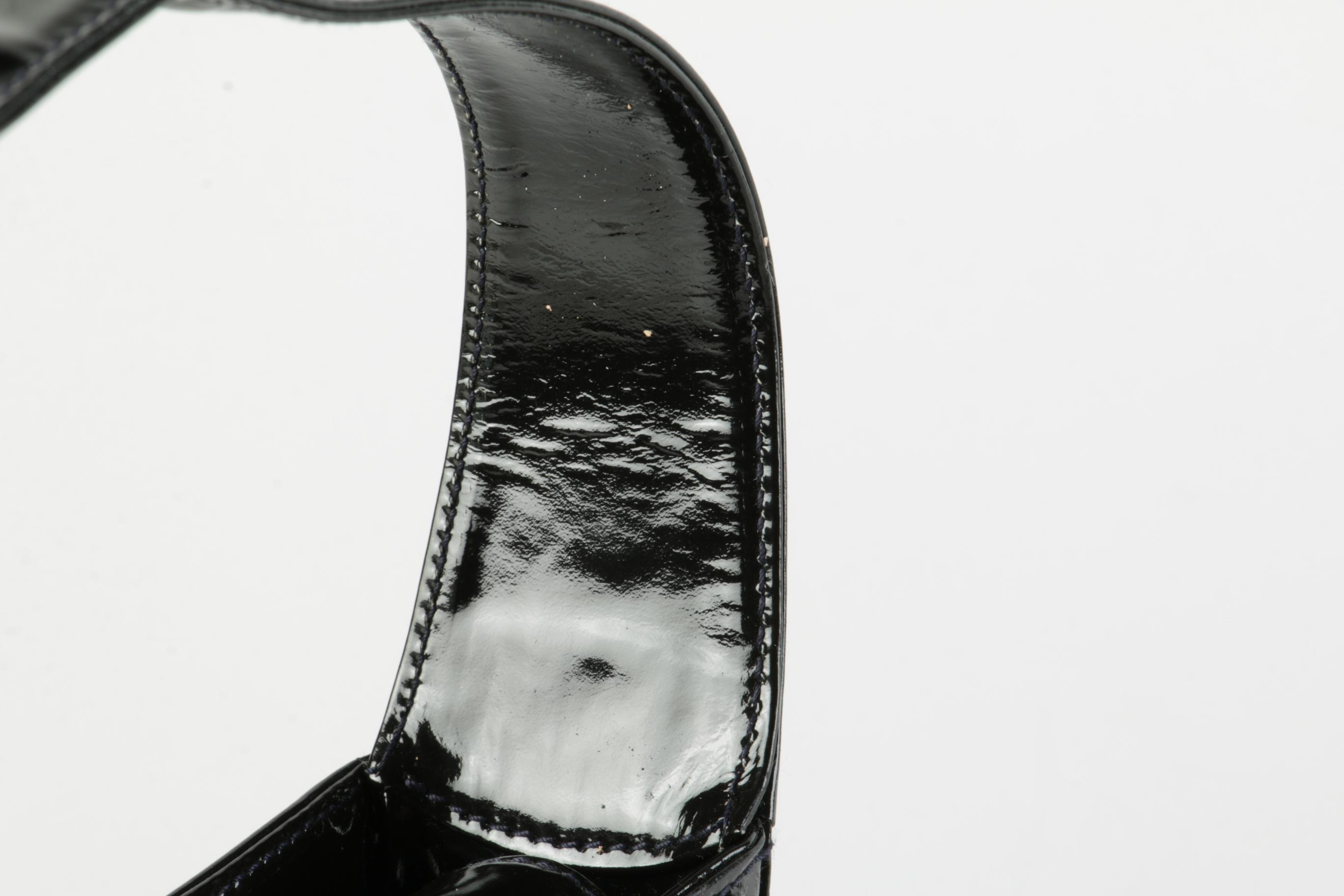 Gucci Black Patent Leather Handbag with White Interlocking GG Logo