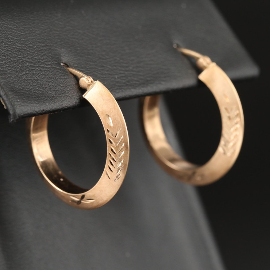 10K Diamond Cut Knife Edge Hoop Earrings