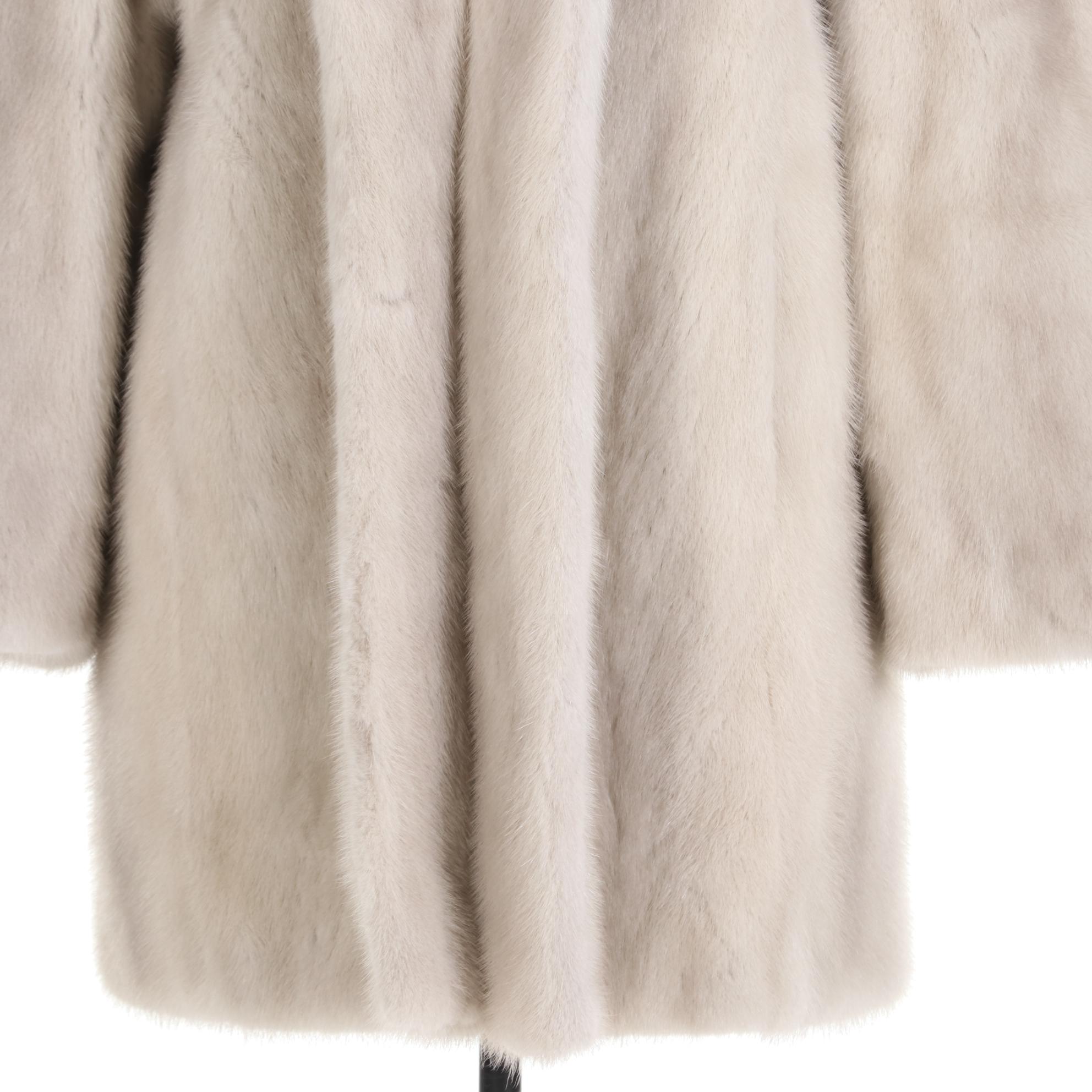 Blue Iris Mink Fur Stroller, Mid to Late 20th C.