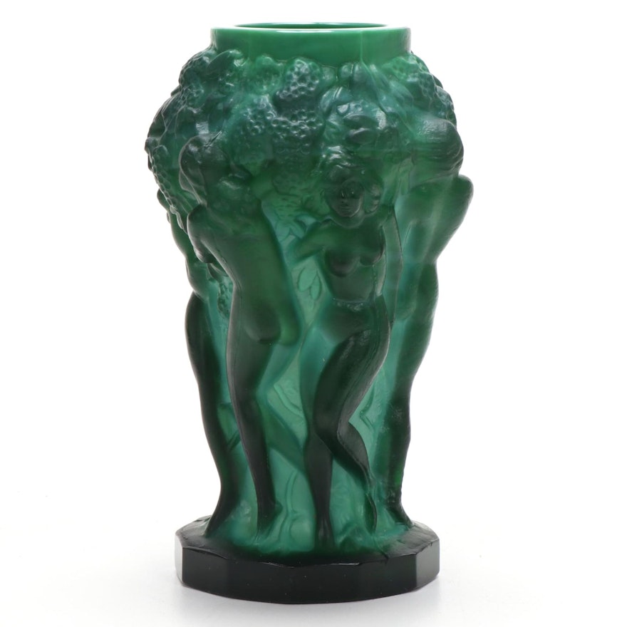 Hoffmann and Schlevogt Art Nouveau Malachite Glass Bud Vase