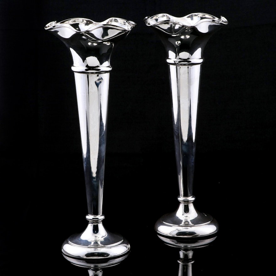 Walker & Hall of Sheffield Sterling Silver Fluted Trumpet Vases, 1918