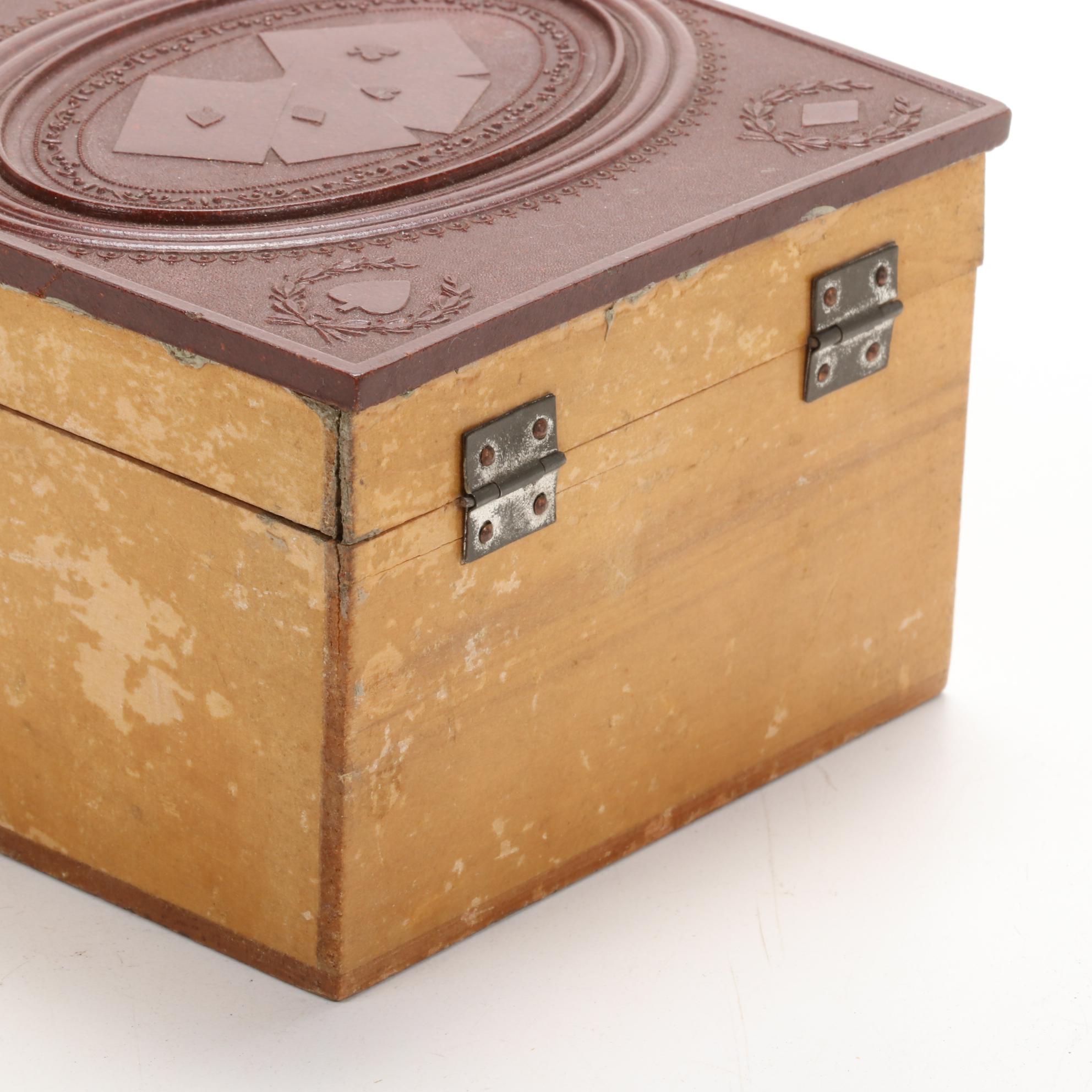 Antique Scovill Mfg Co. Wood Collar Box with Gutta-Percha Lid and Arrow Collar