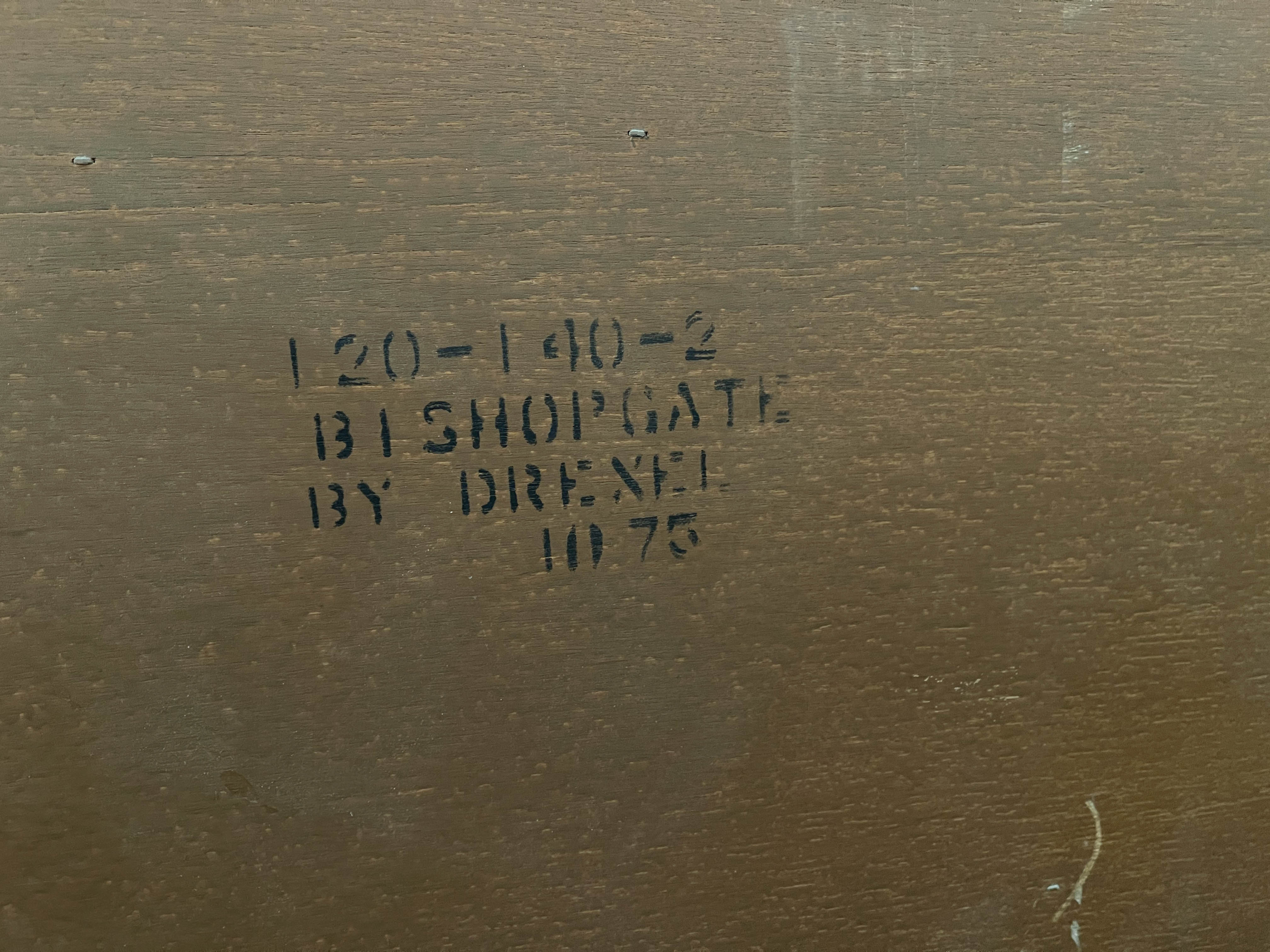 Drexel-Heritage "Bishopsgate" Oak Dresser with Mirrors, Late 20th Century