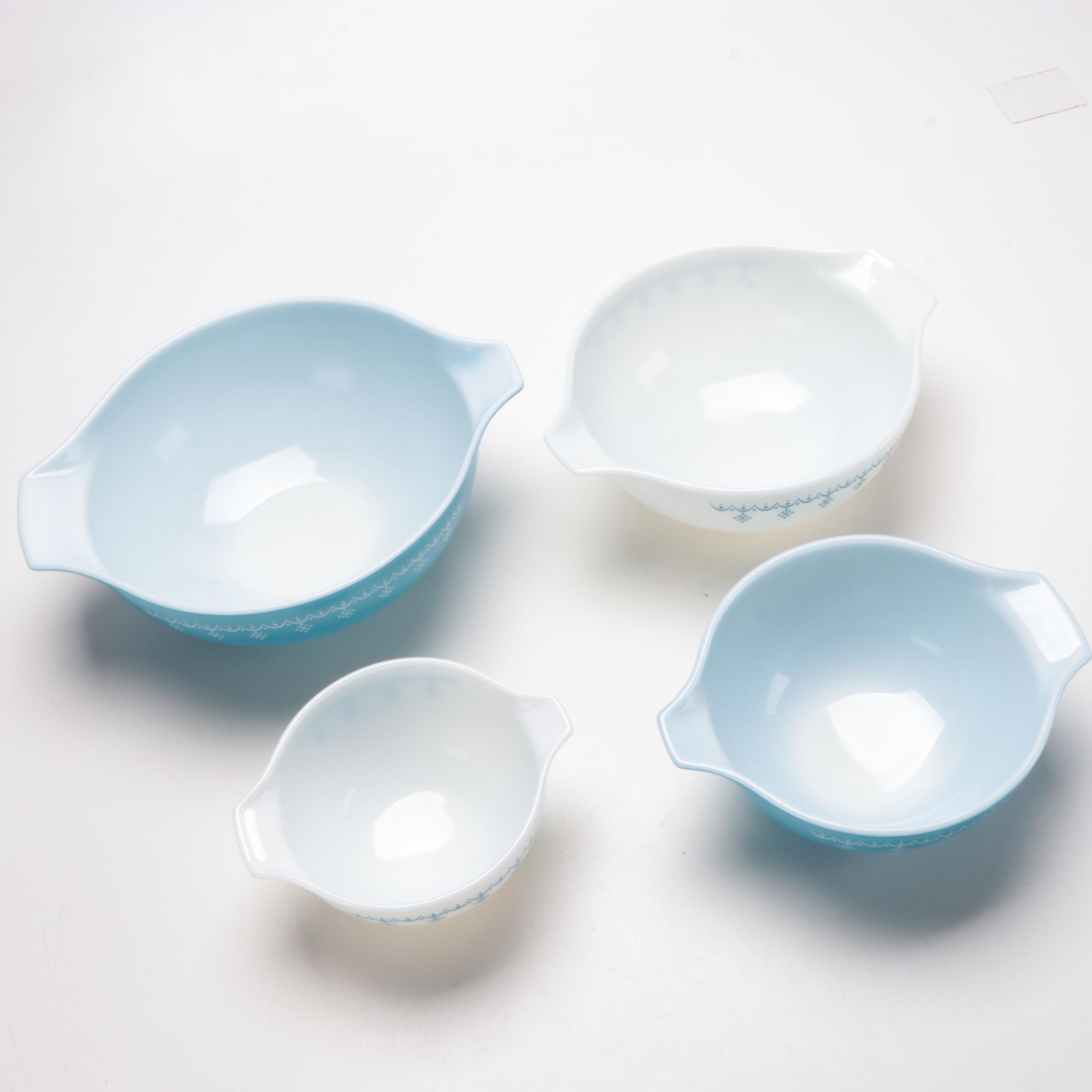 Pyrex "Snowflake" Cinderella Ovenware Nesting Bowls, ​1956–1967