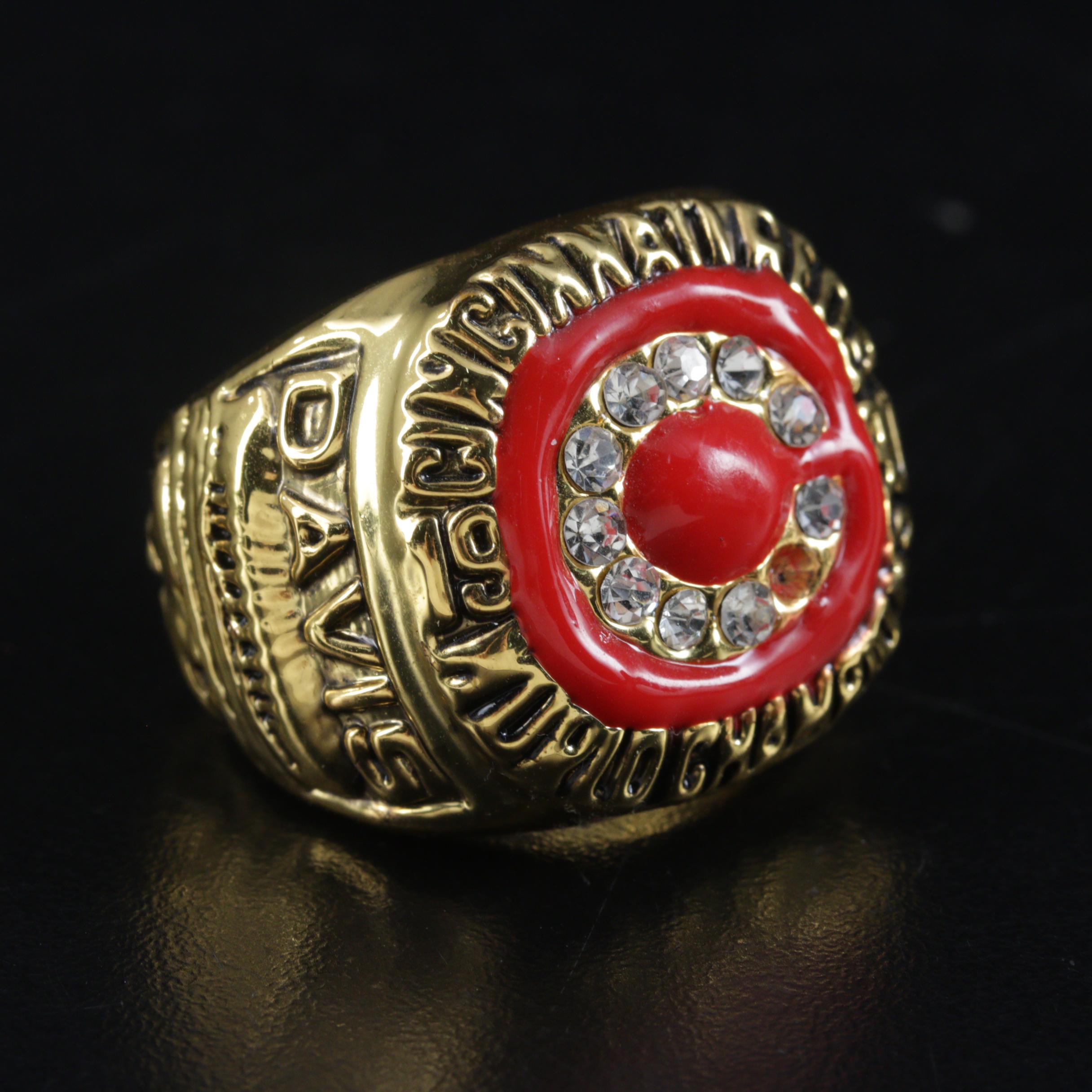 Replica 1990 Eric Davis Cincinnati Reds "World Champions" Ring with Case
