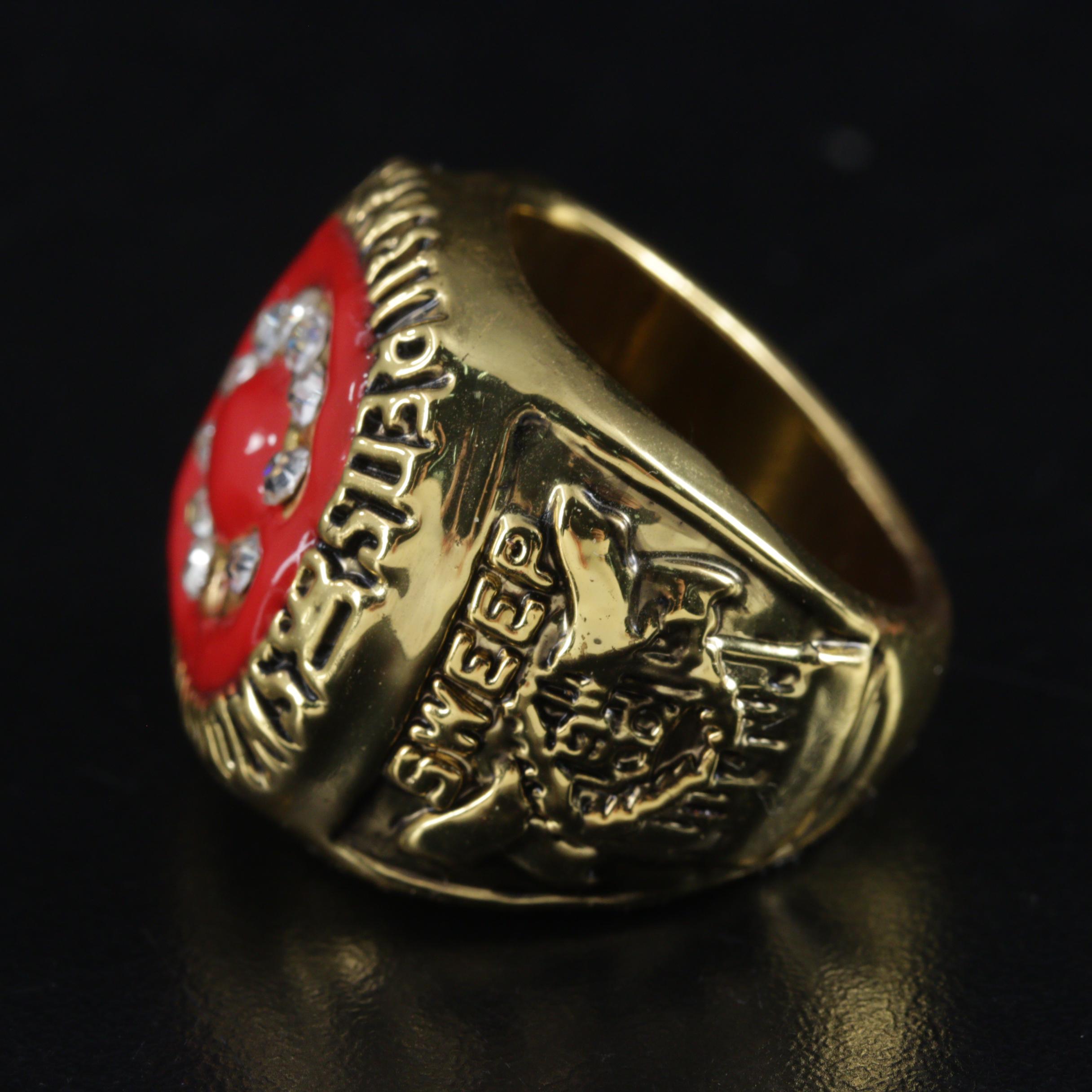 Replica 1990 Eric Davis Cincinnati Reds "World Champions" Ring with Case