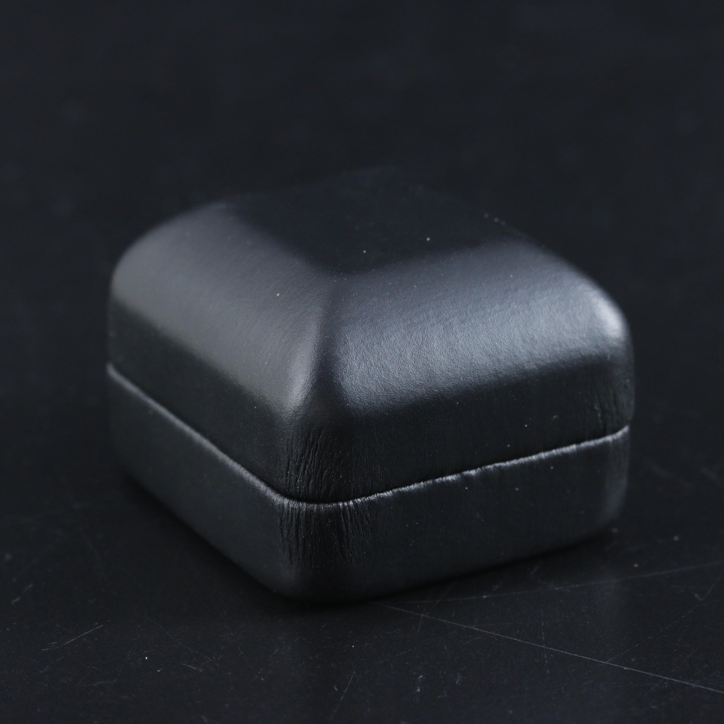 Replica 1990 Eric Davis Cincinnati Reds "World Champions" Ring with Case