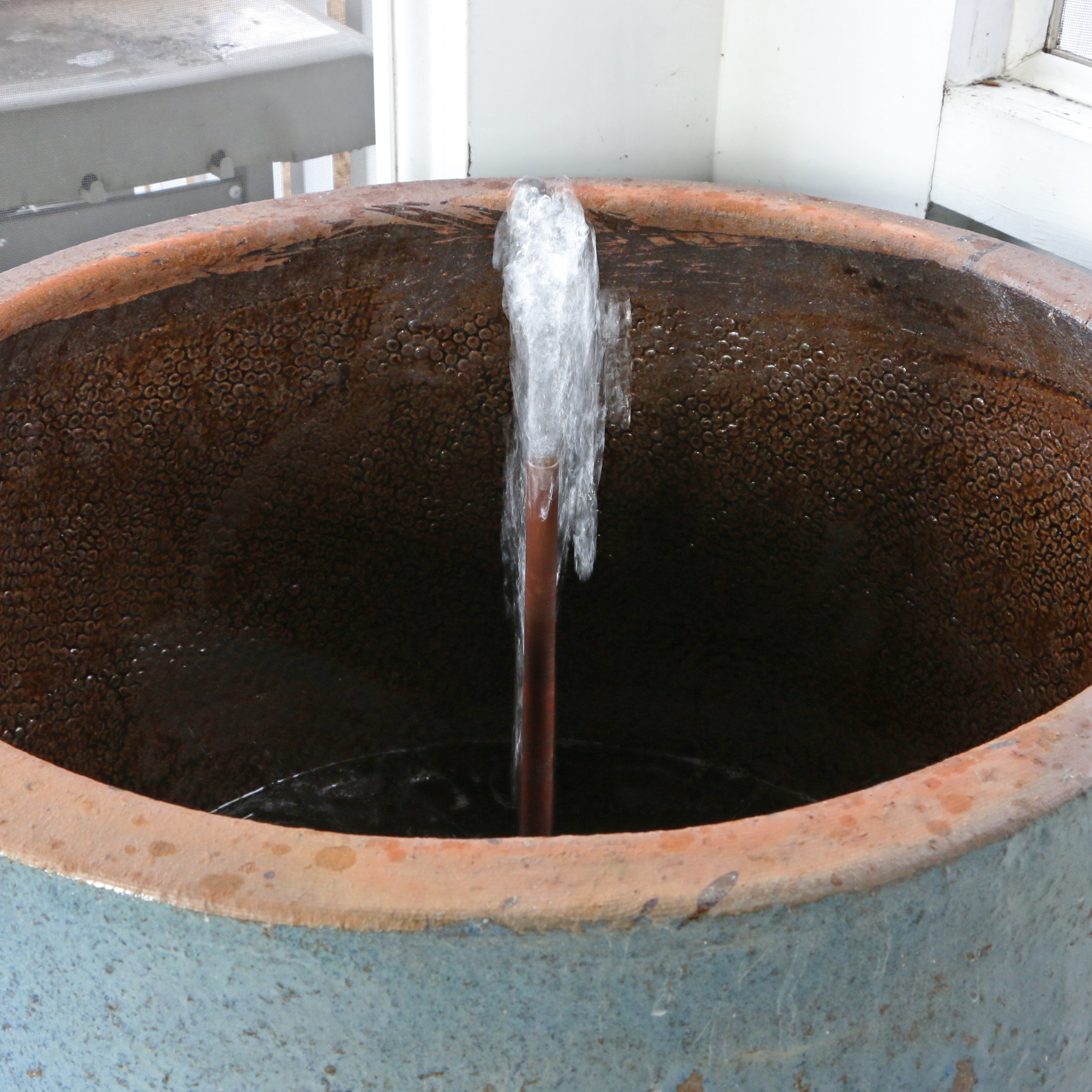 Glazed Earthenware Outdoor Floor Fountain