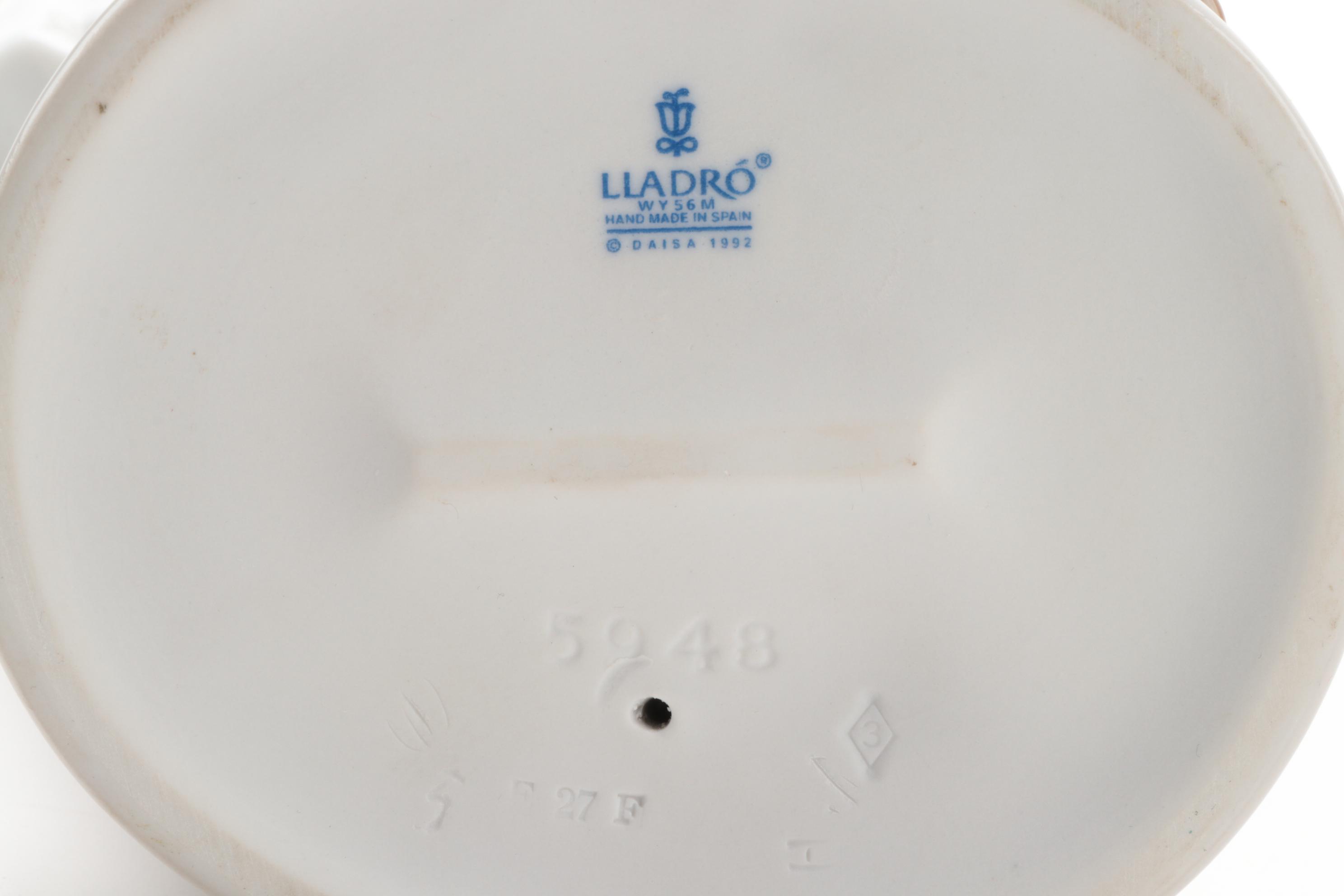 Lladró "Physician" Porcelain Figurine Designed by Salvador Furió, 1992