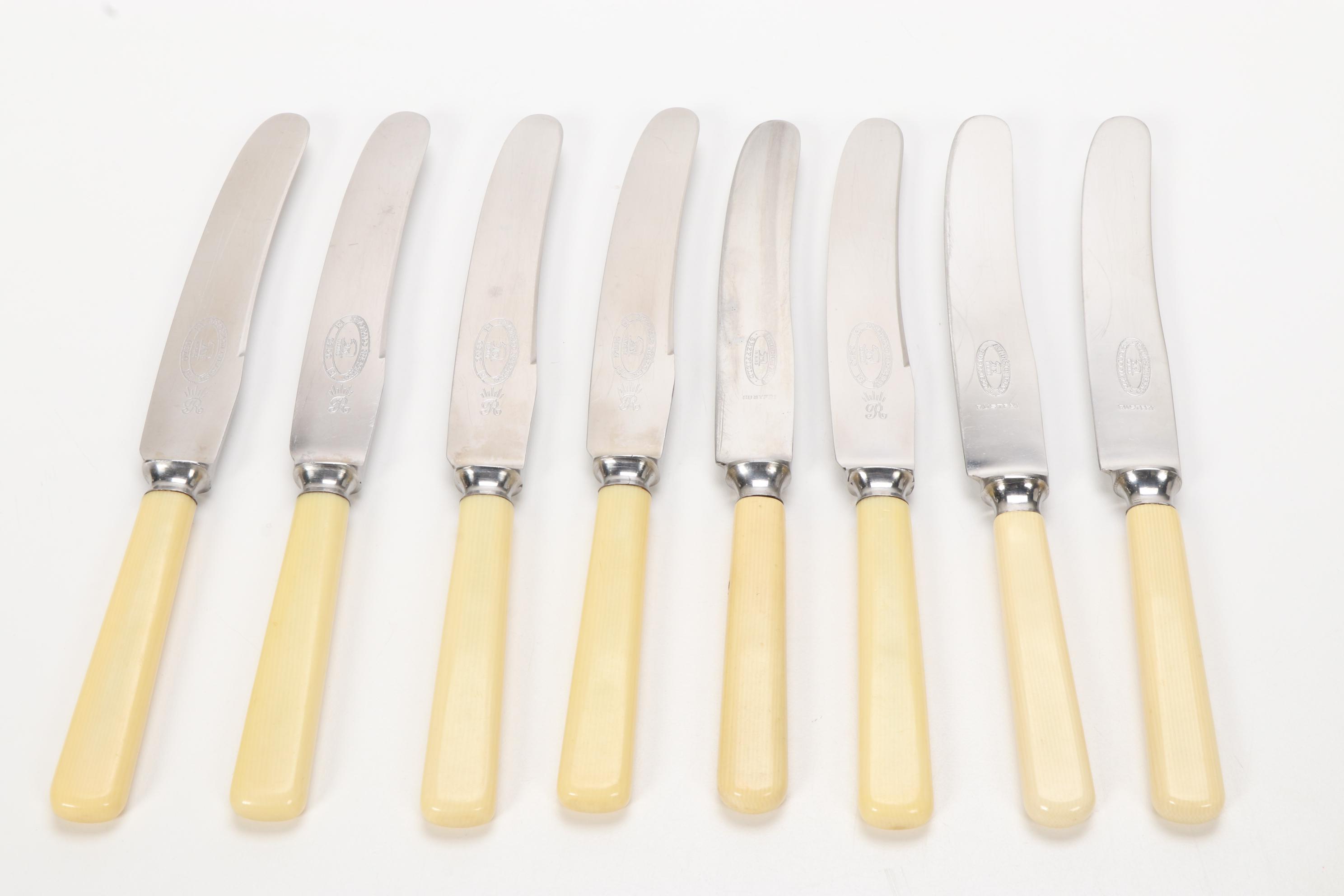 Atkinson Bros. "Rustfri" Dinner Knives with Bakelite Handles, Mid-20th Century