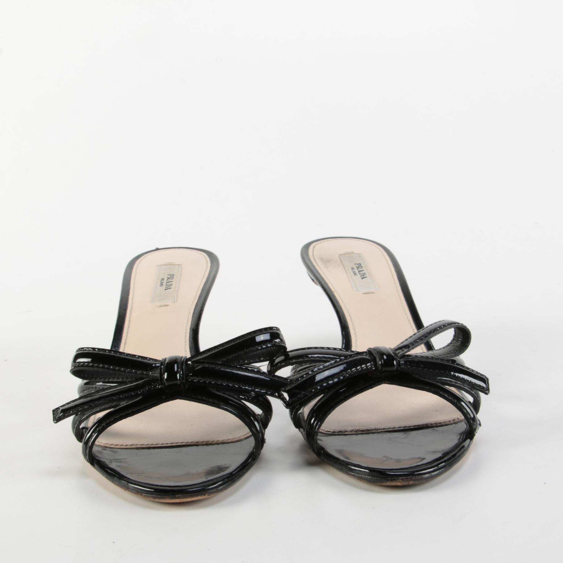 Prada Bow Slides in Patent Leather with Kitten Heels