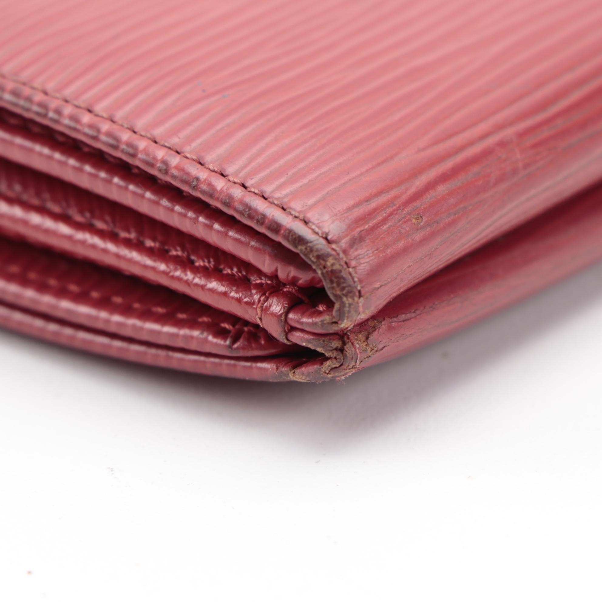 Louis Vuitton Porte-Monnaie Billets Cartes Crédit Wallet in Rouge Epi Leather