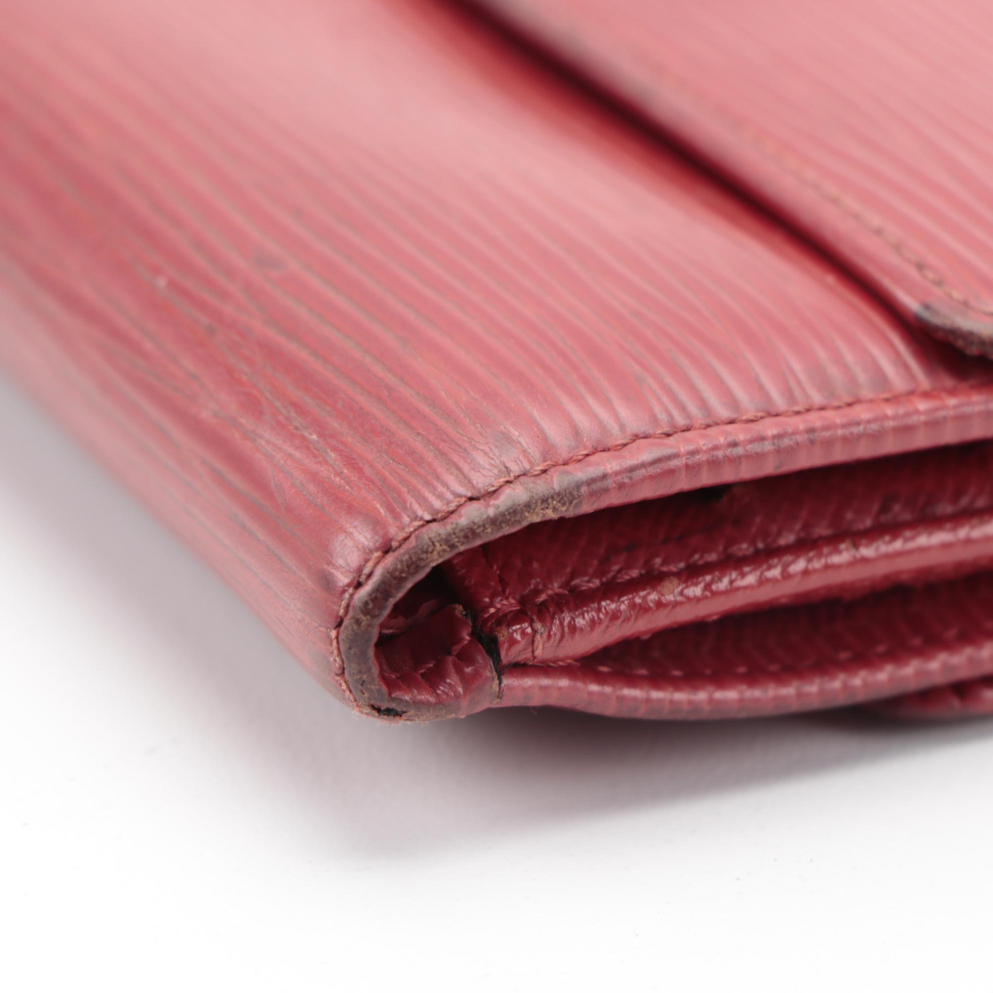 Louis Vuitton Porte-Monnaie Billets Cartes Crédit Wallet in Rouge Epi Leather