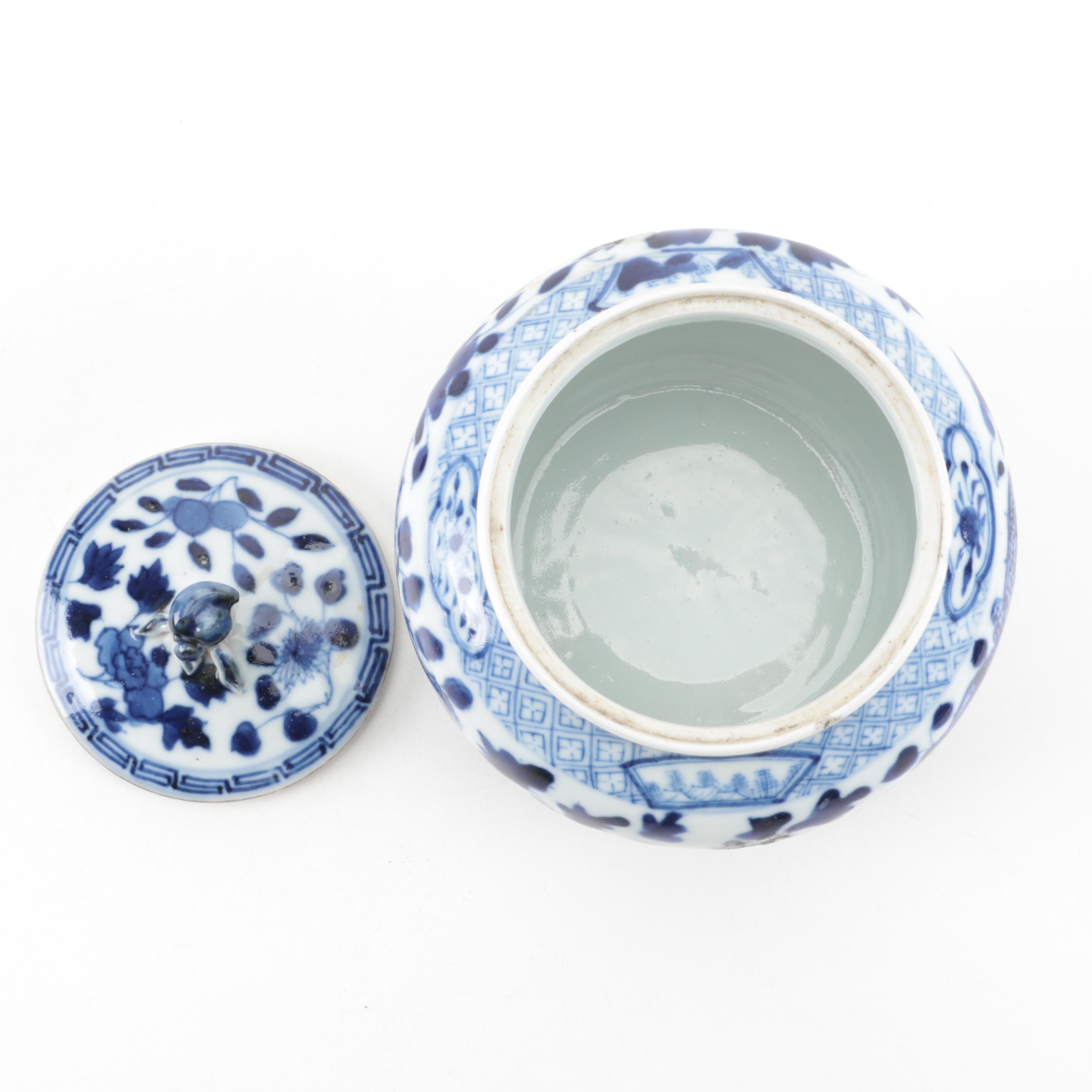Chinese Blue and White Porcelain Camcheng, Late 19th/Early 20th Century