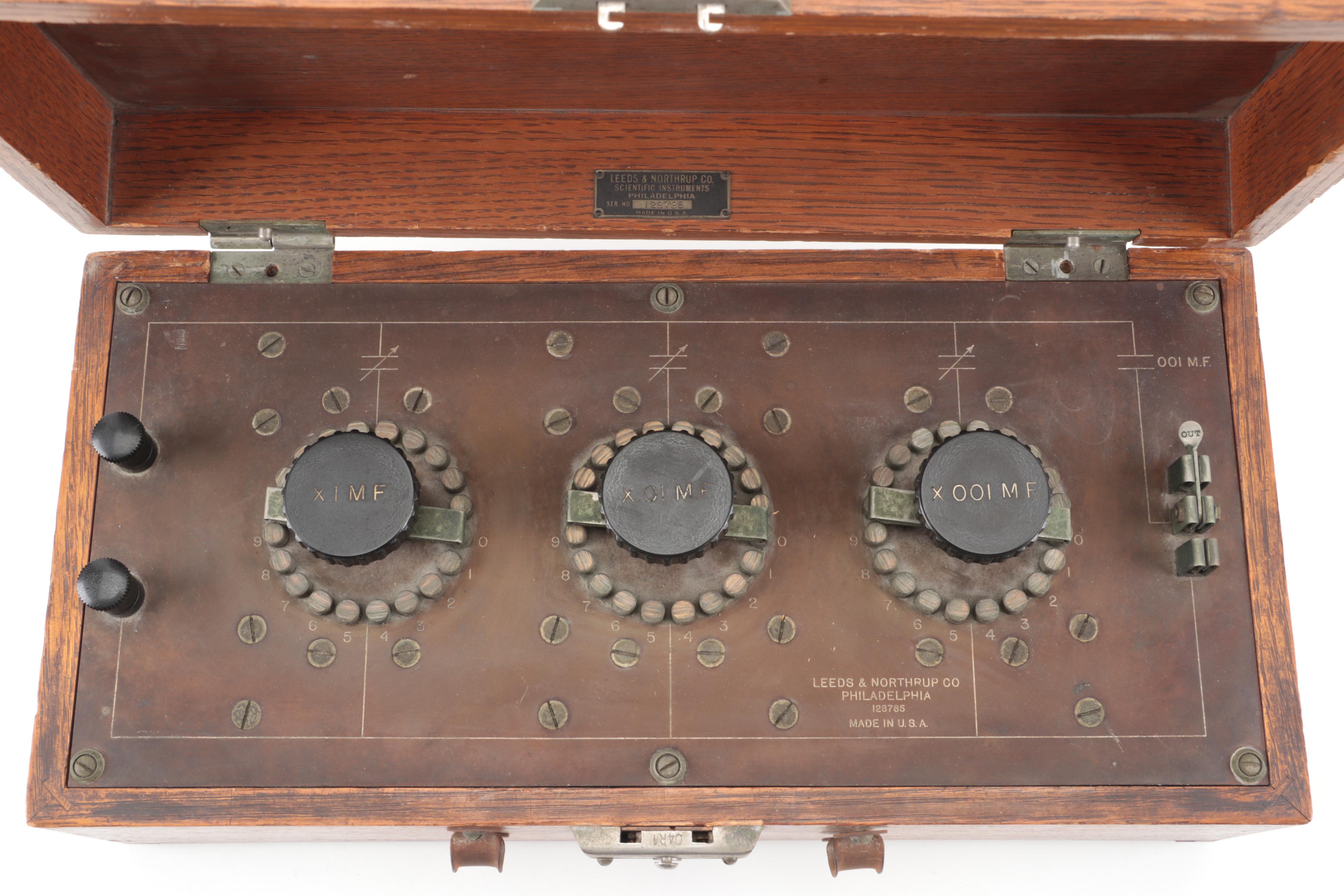 Leeds & Northrup Company, Philadelphia, Decade Capacitor in Oak Case, Vintage