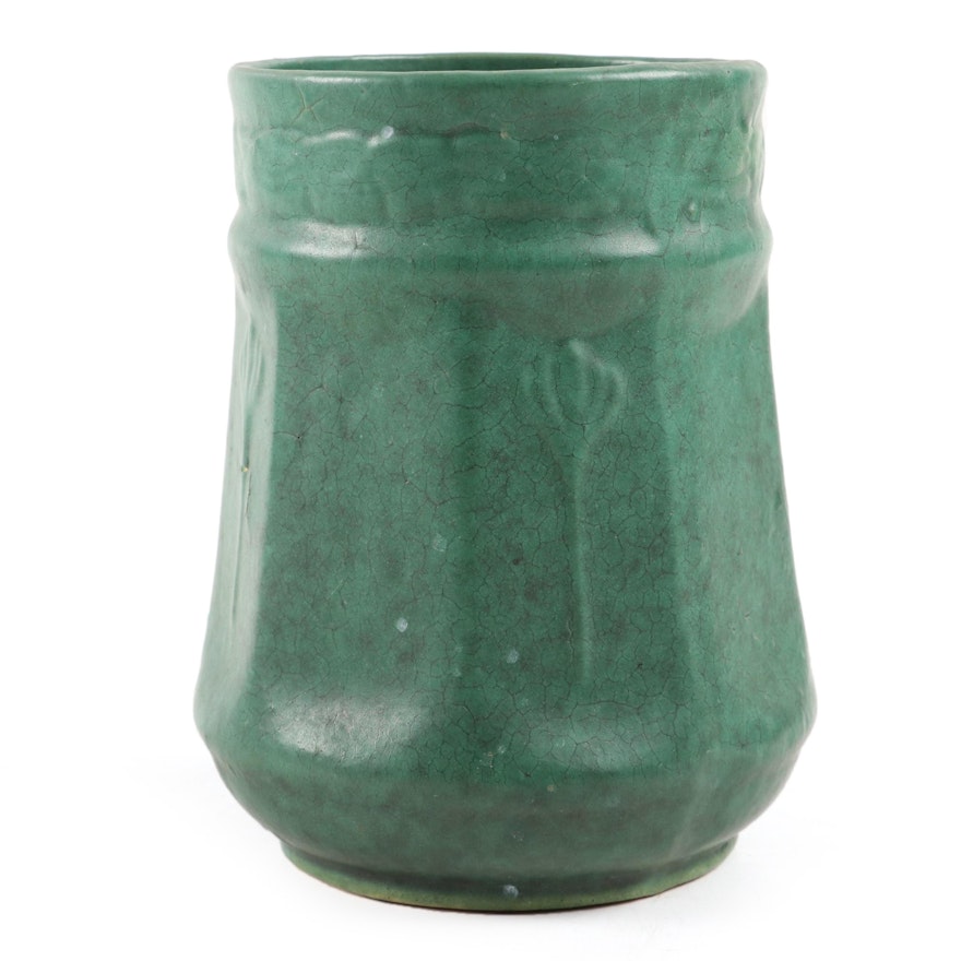 Arts and Crafts Matte Green Art Pottery Vase, Early 20th Century