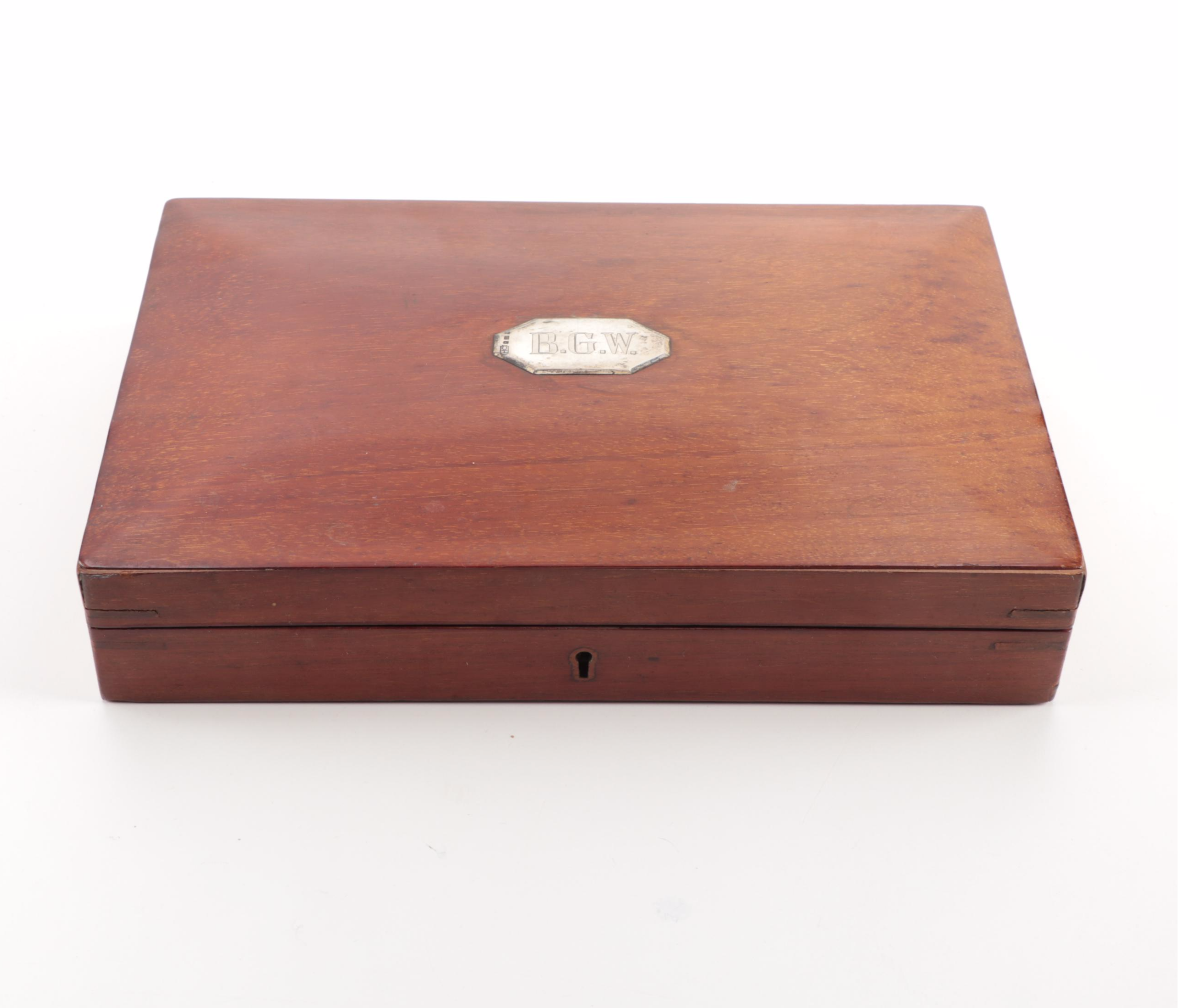 London Pipe Shop Rogers De Luxe Model Seven Day Set with Case, 1926