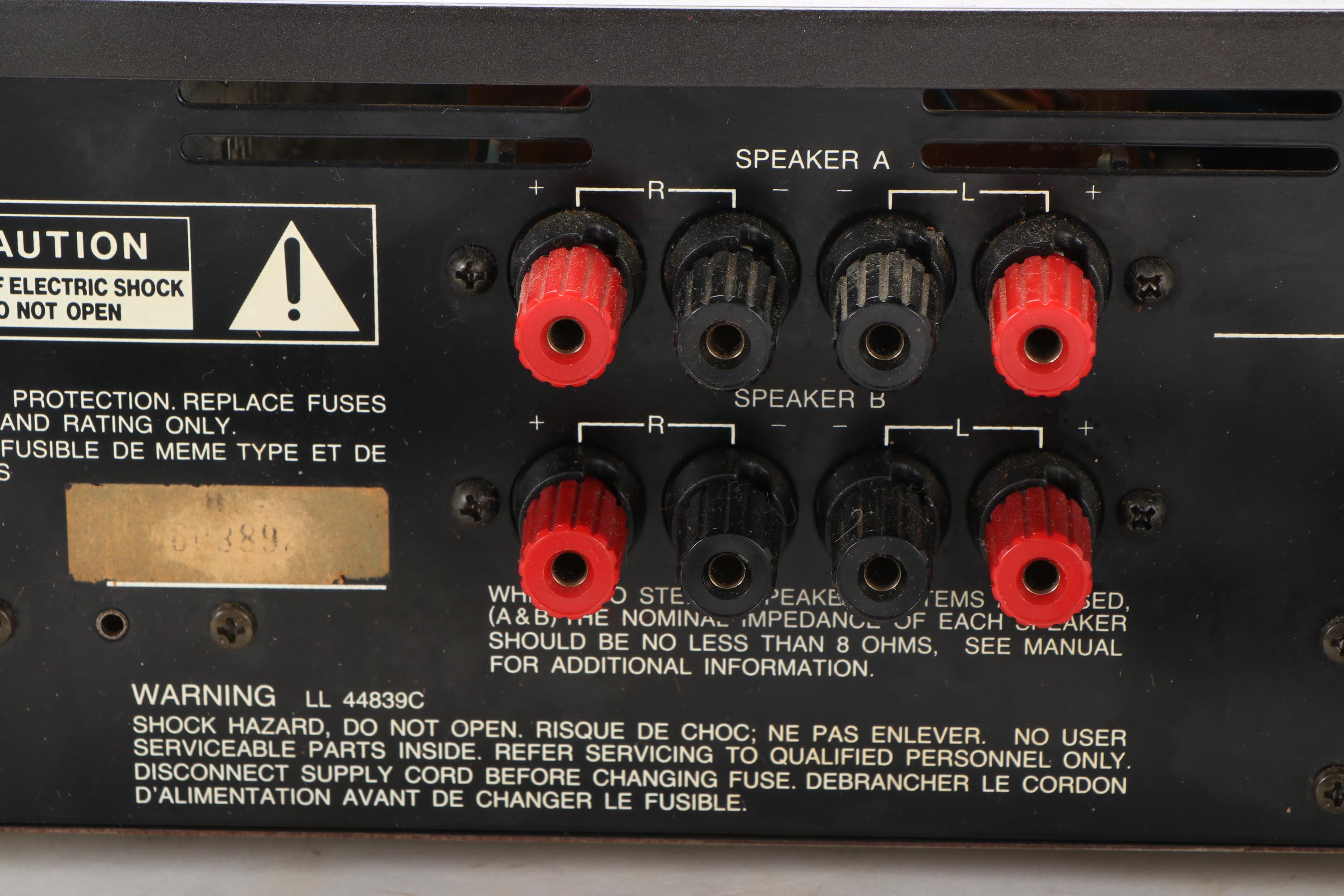 Carver 900 Magnetic Field Power Amplifier Stereo Receiver