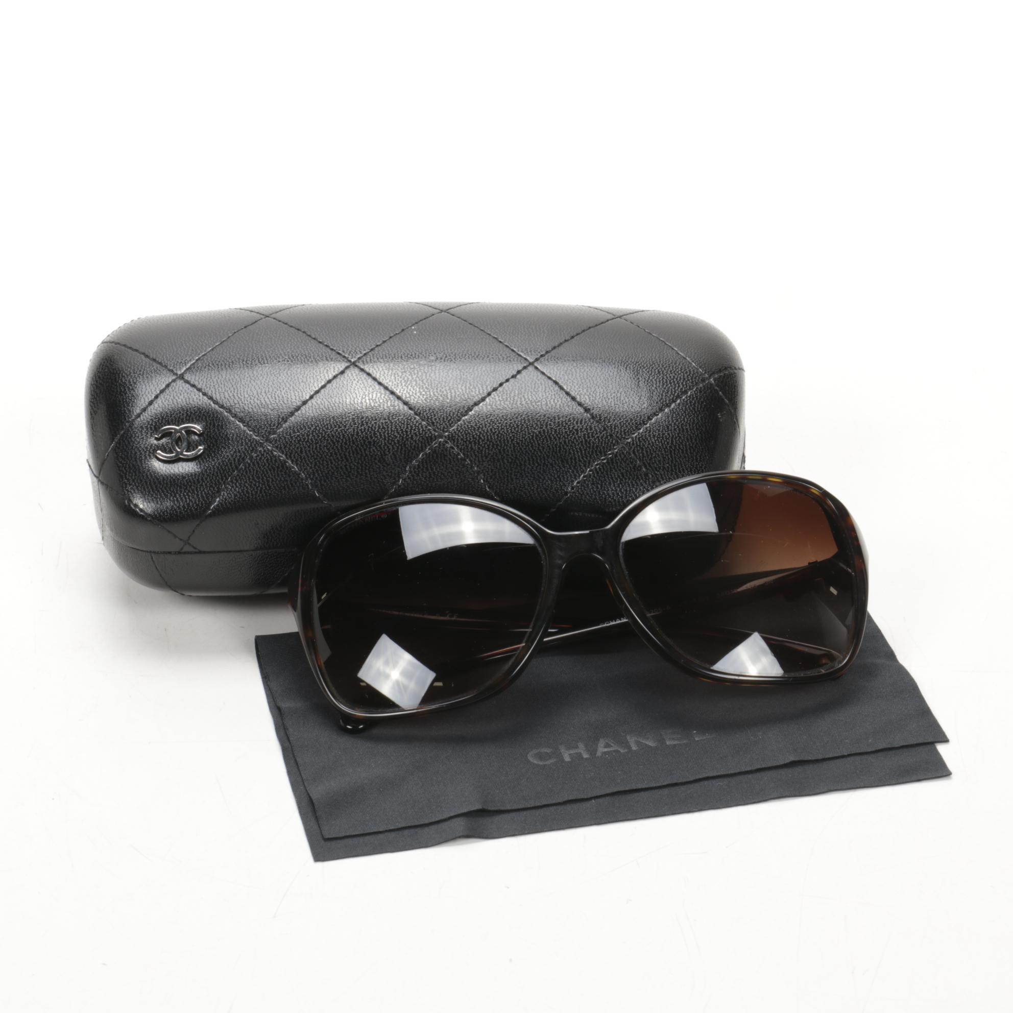 Chanel CC 5205-A Bow Sunglasses in Brown Tortoise with Case