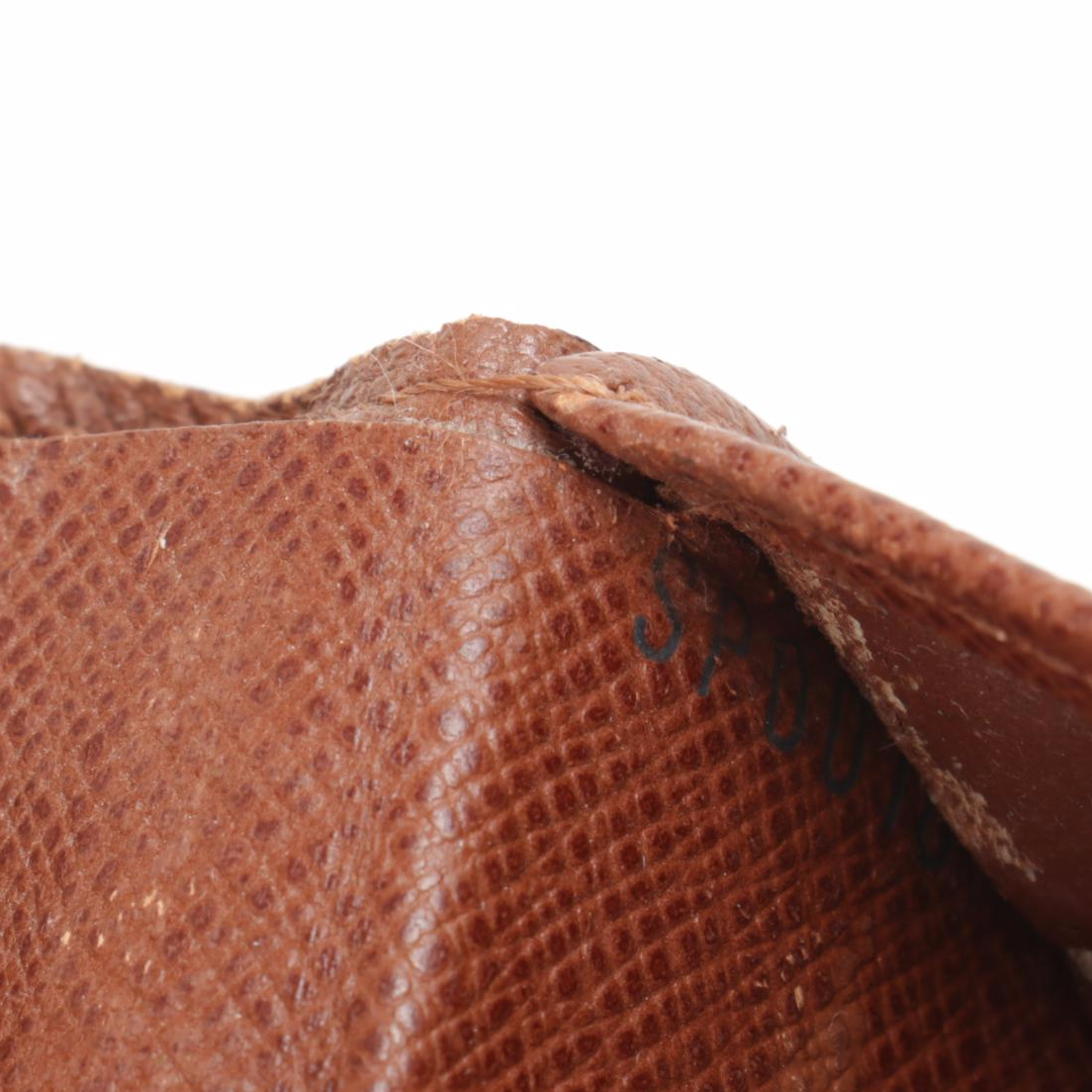 Louis Vuitton Porte-Monnaie Billets Cartes Credit in Monogram Canvas