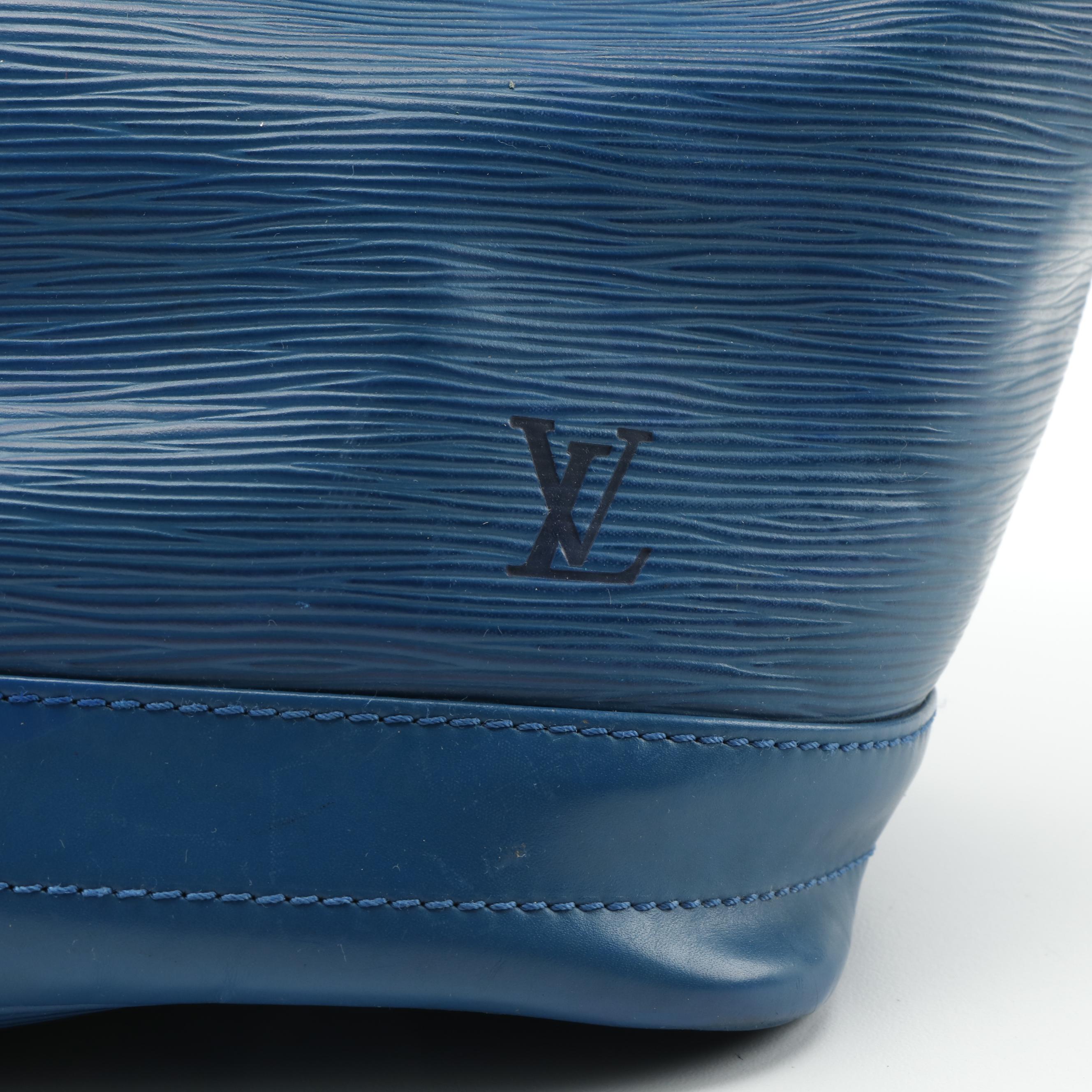 Louis Vuitton Noé Bucket Bag in Toledo Blue Epi Leather with Smooth Leather Trim